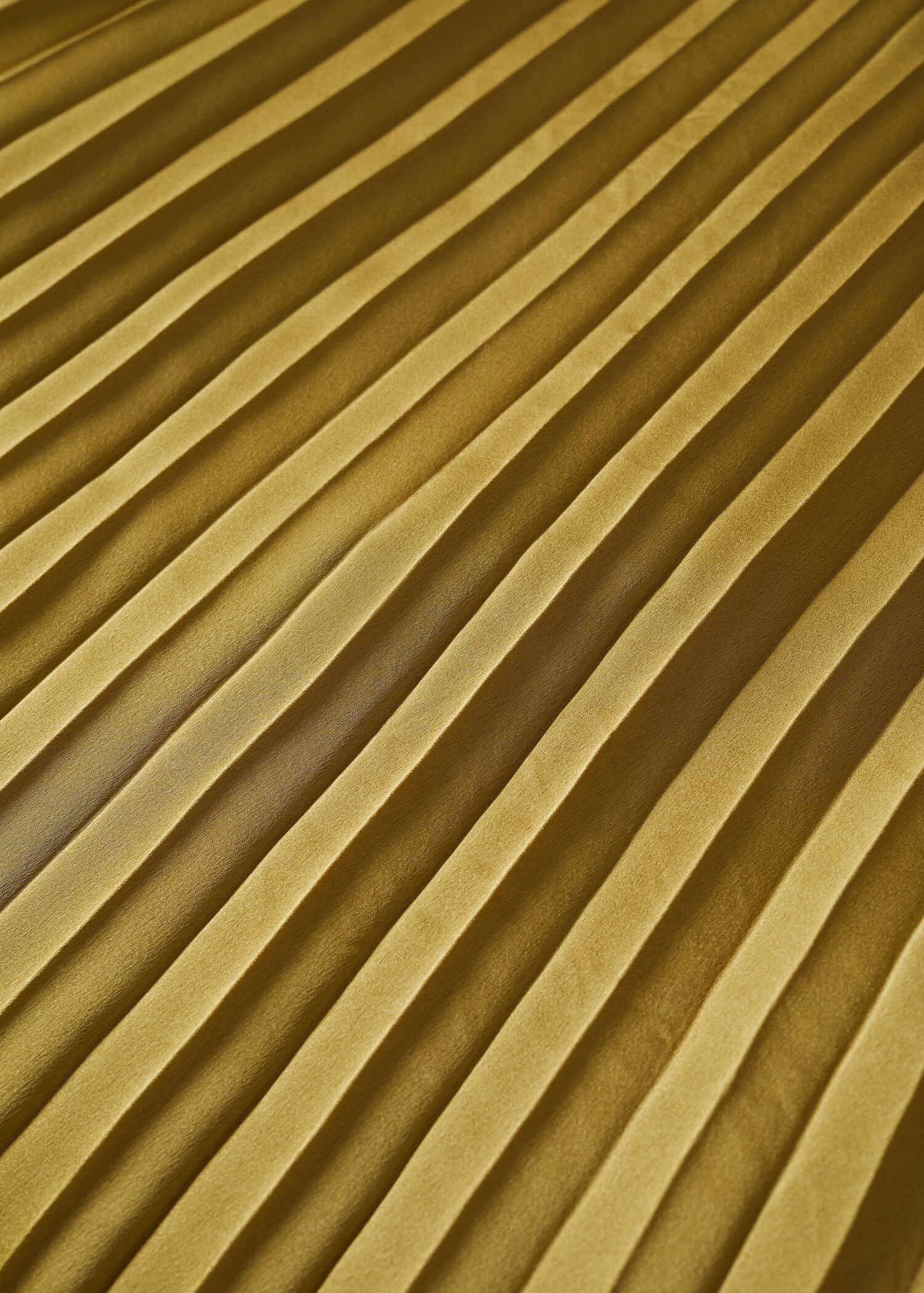 Pleated satin dress - Details of the article 8
