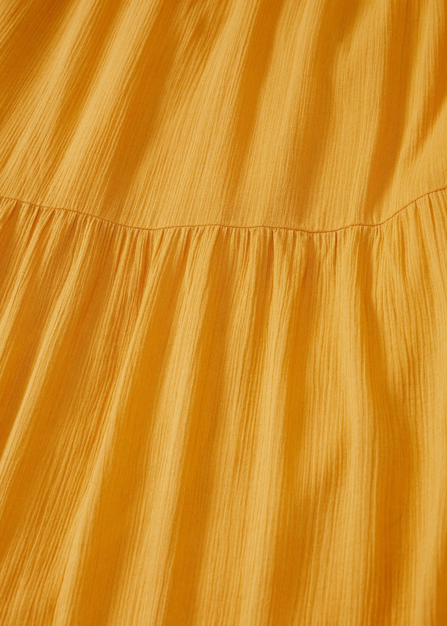 Robe longue à volants. - Détail de l'article 8