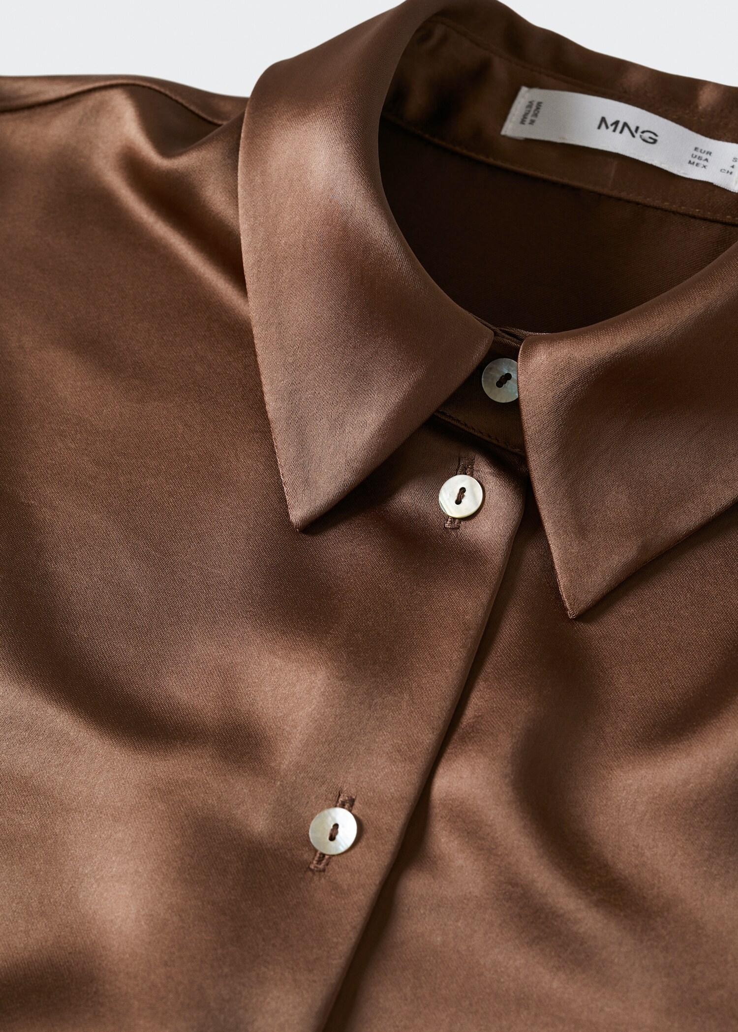 Camisa satinada botones - Detalle del artículo 8