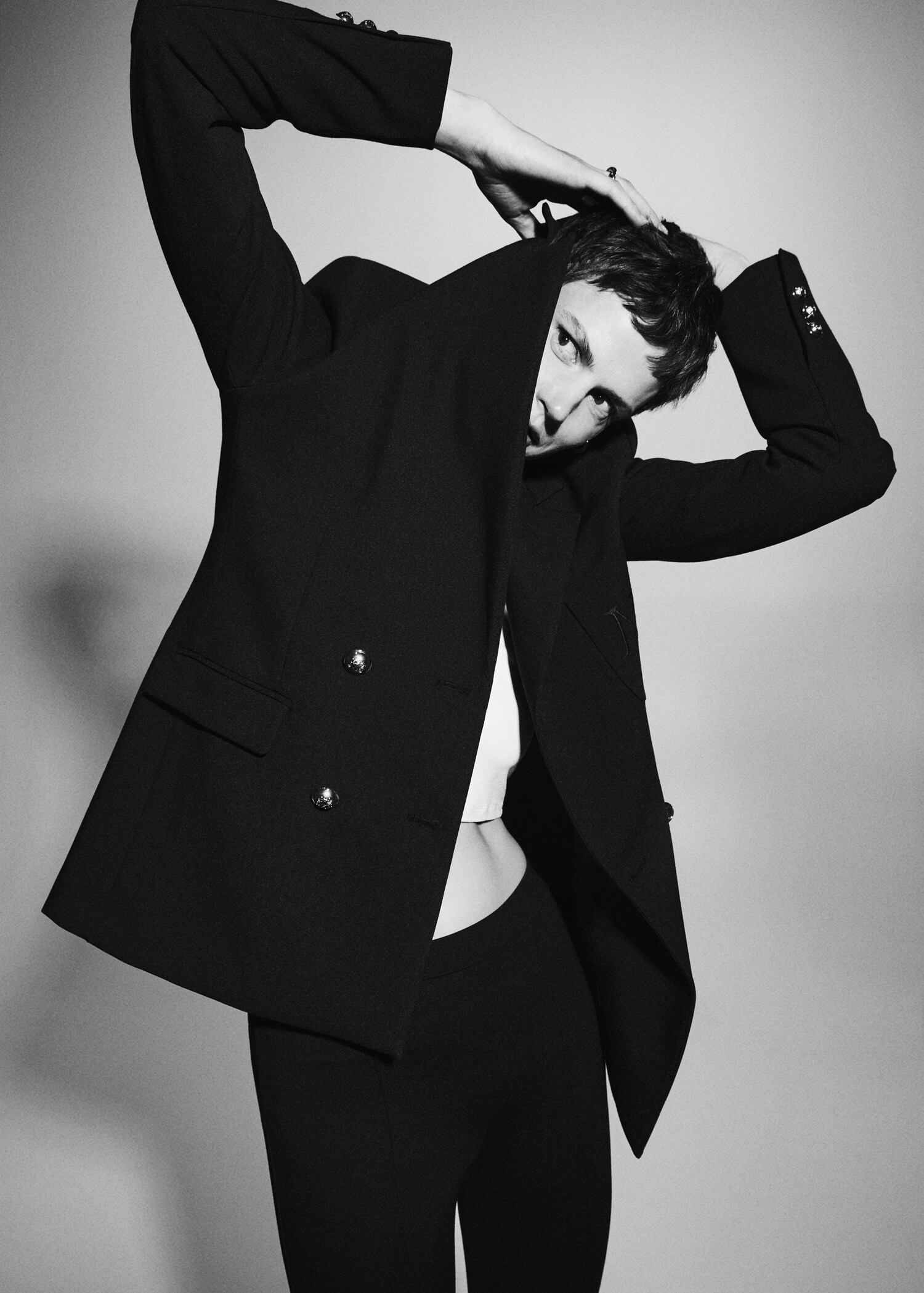 Double-breasted suit blazer - Details of the article 6