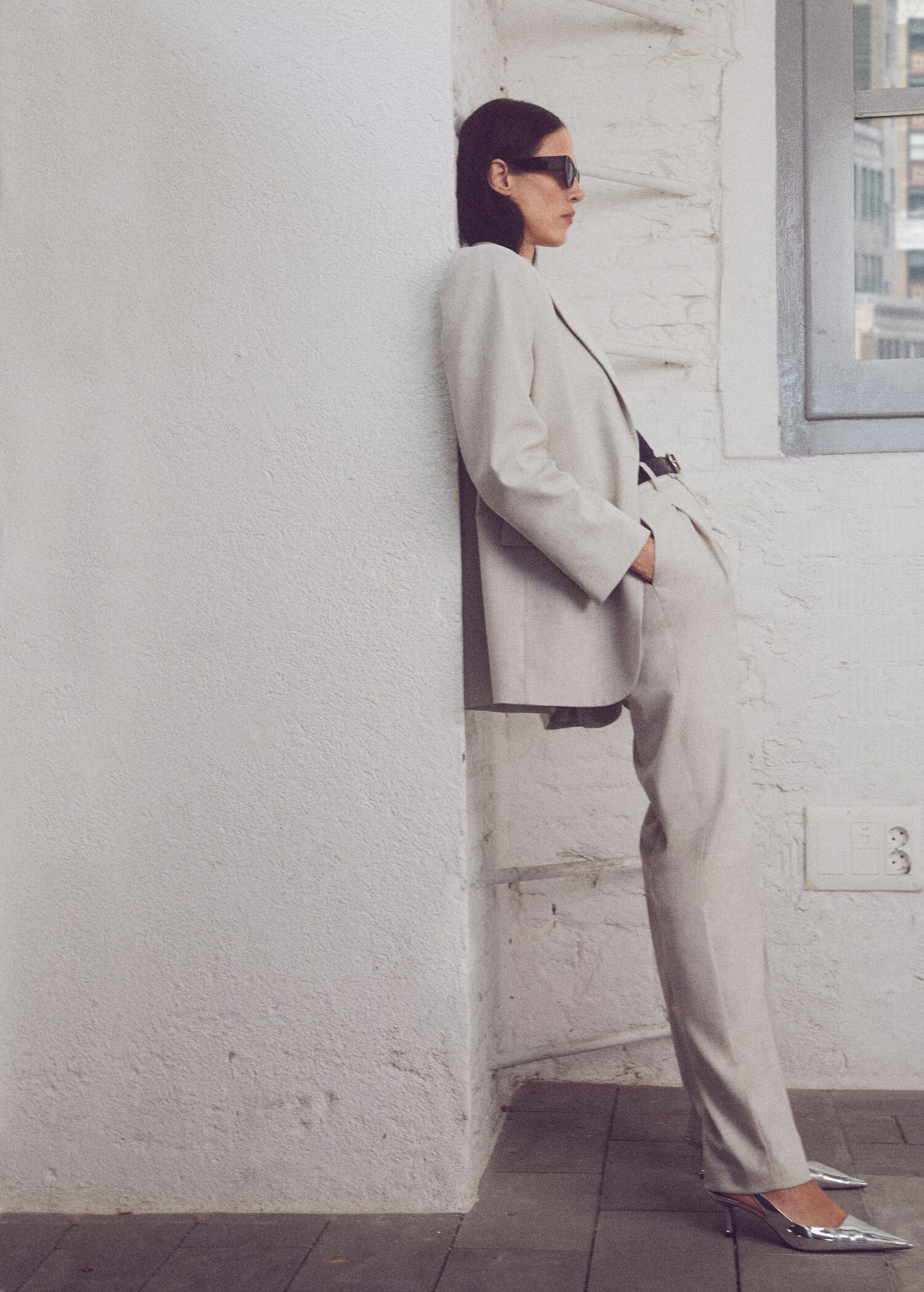 Straight suit pants - Details of the article 6