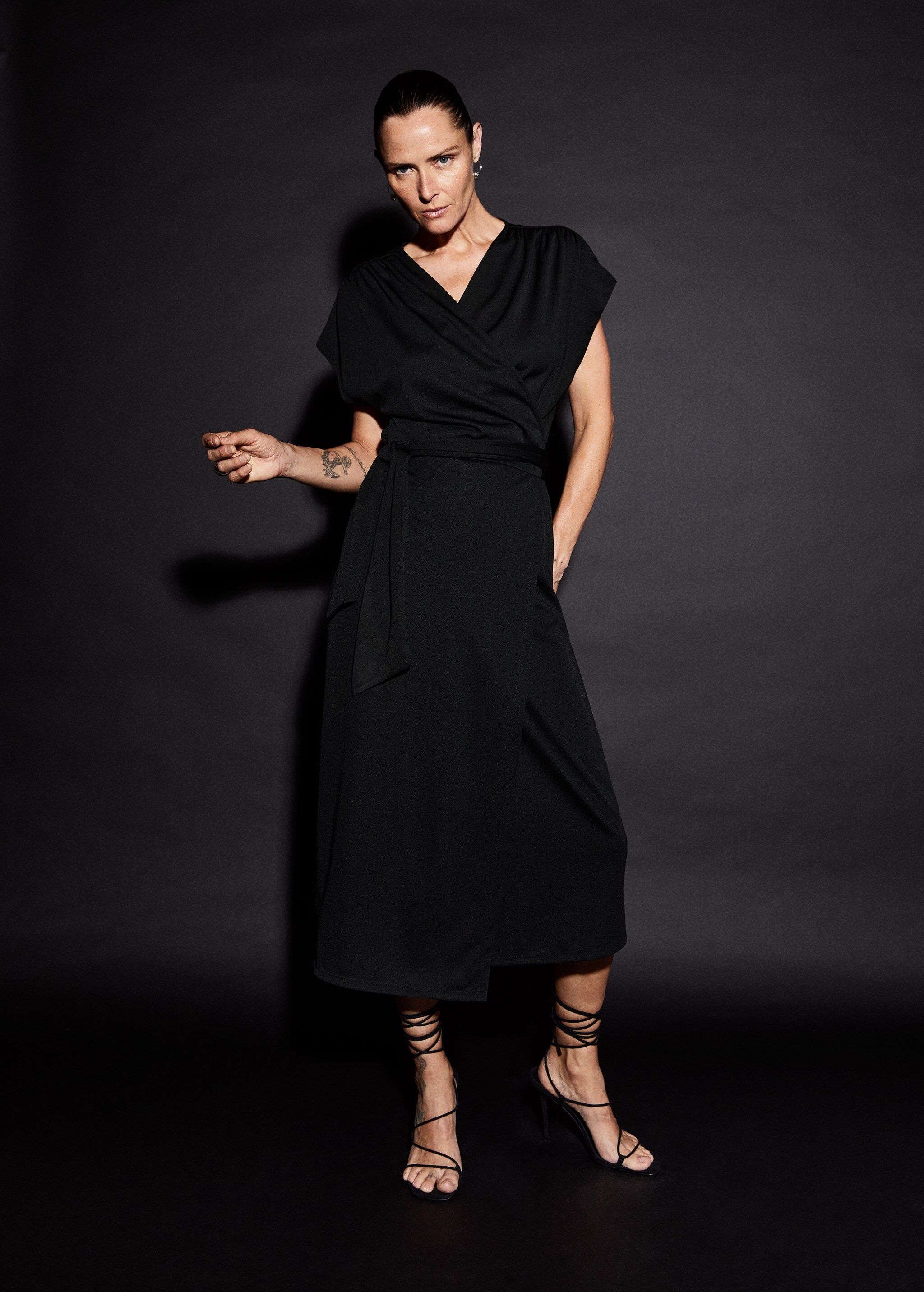 Bow wrap dress - Details of the article 6