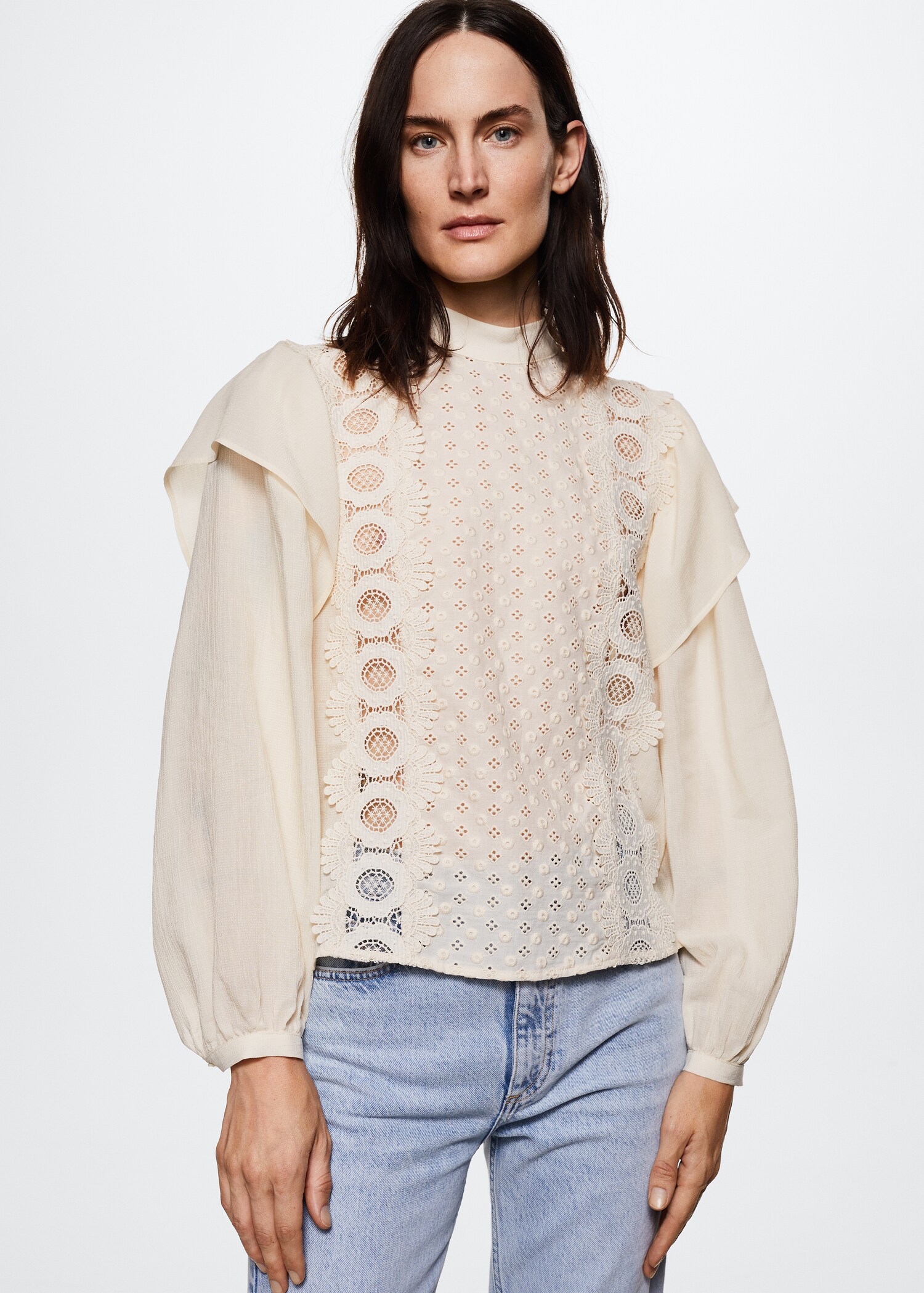 Blusa panel bordado - Plano medio