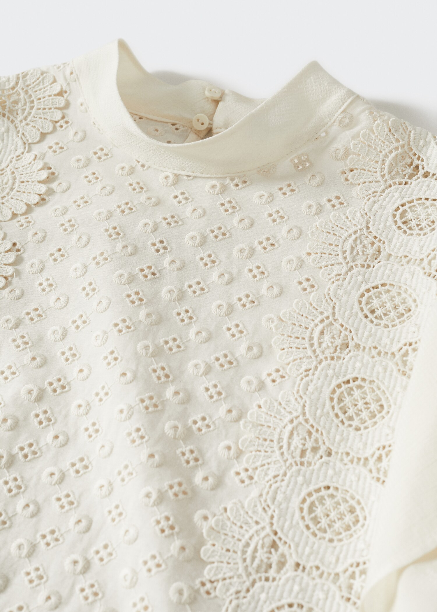 Blusa panel bordado - Detalle del artículo 8