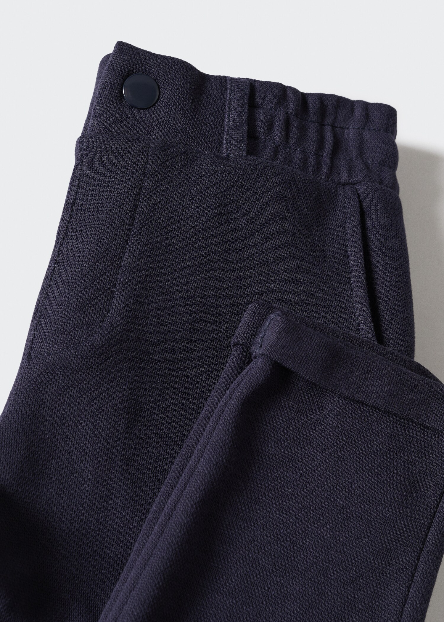Straight trousers with elastic waist - Details of the article 8