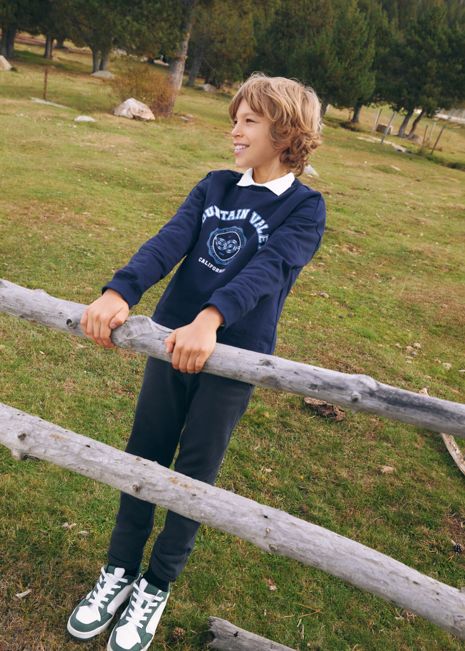 Straight trousers with elastic waist - Details of the article 5