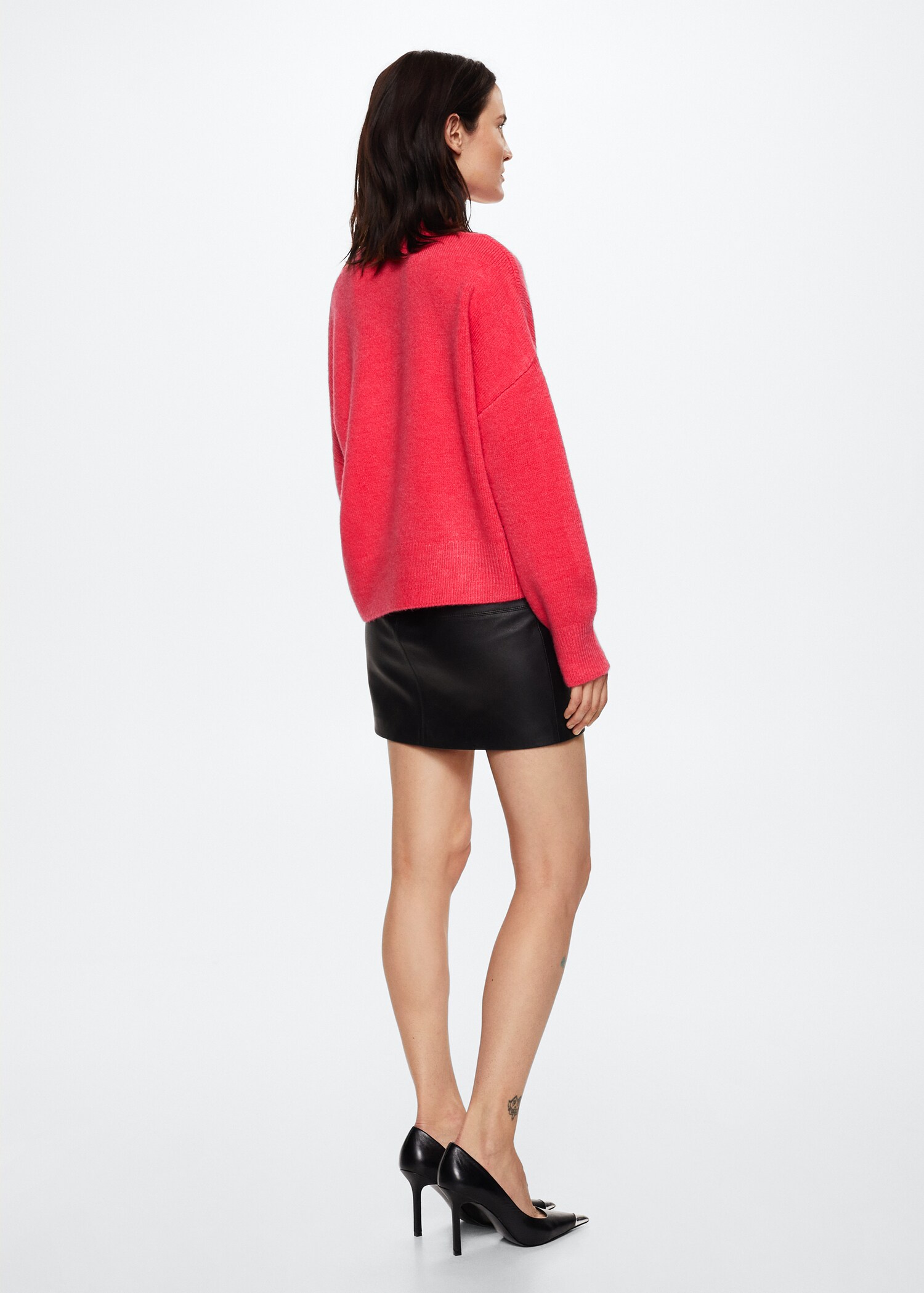 V-neck knit sweater - Reverse of the article