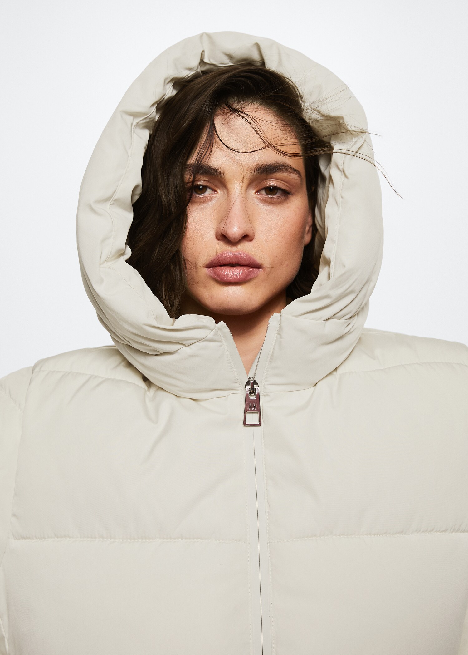 Hood quilted coat - Details of the article 4