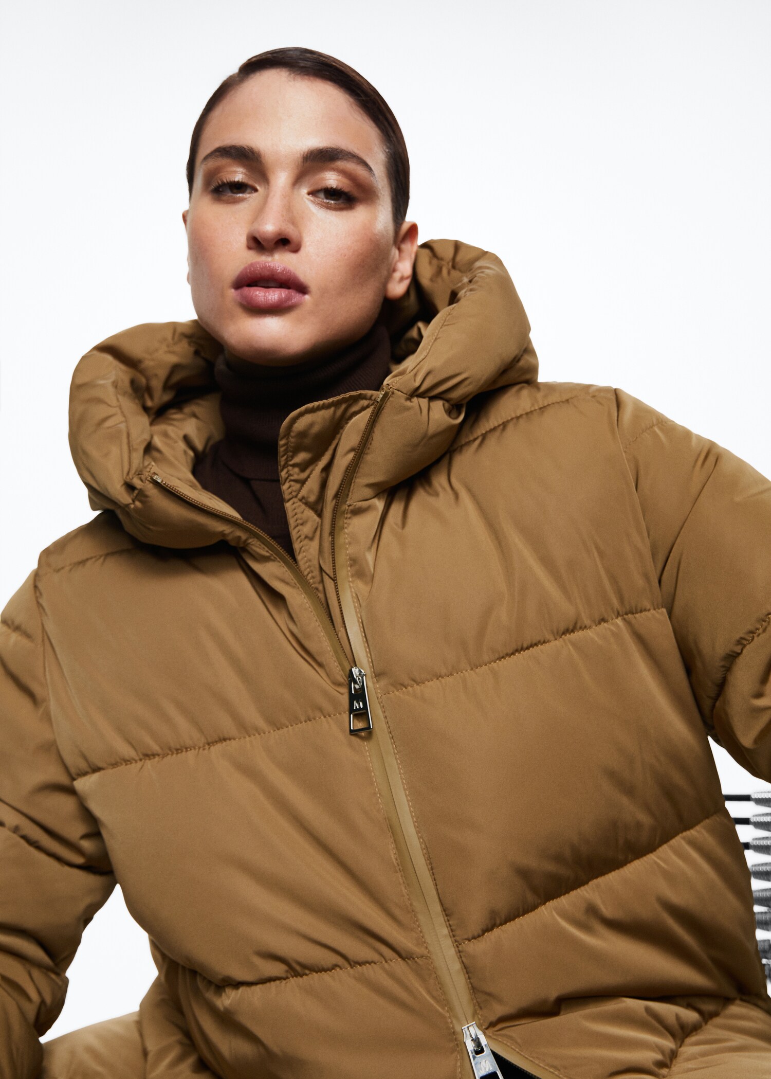 Hood quilted coat - Details of the article 4