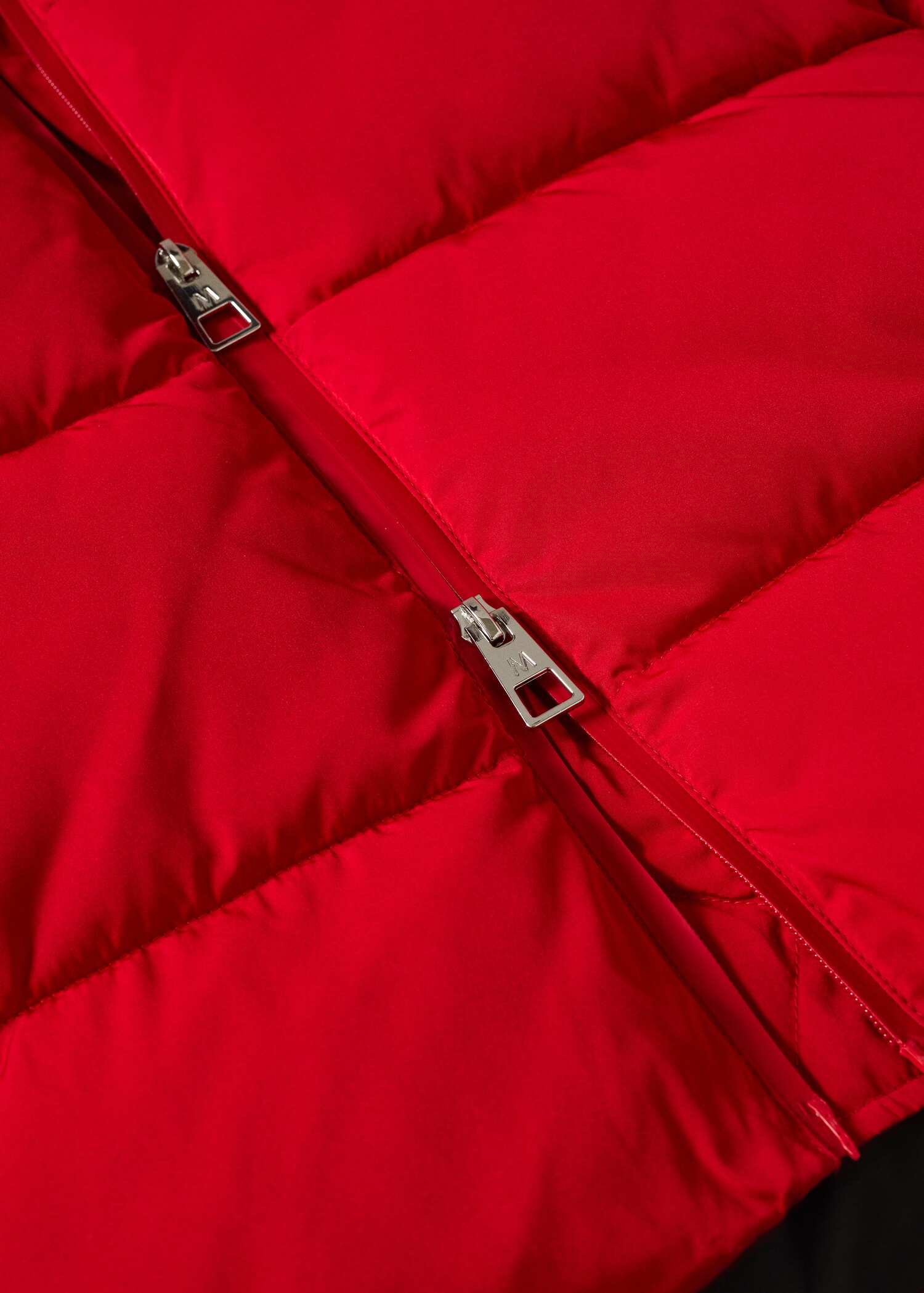 Hood quilted coat - Details of the article 8