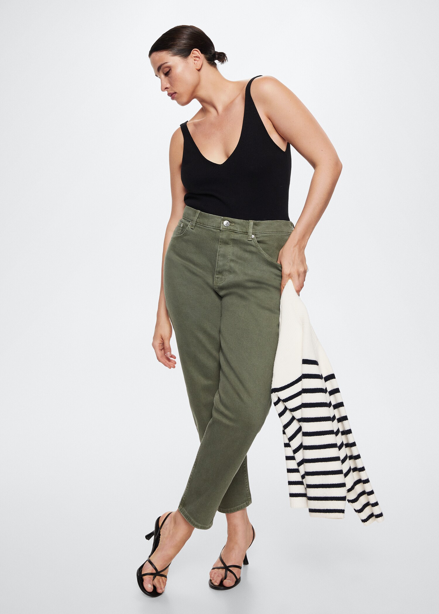 Mom comfort high-rise jeans - Details of the article 3
