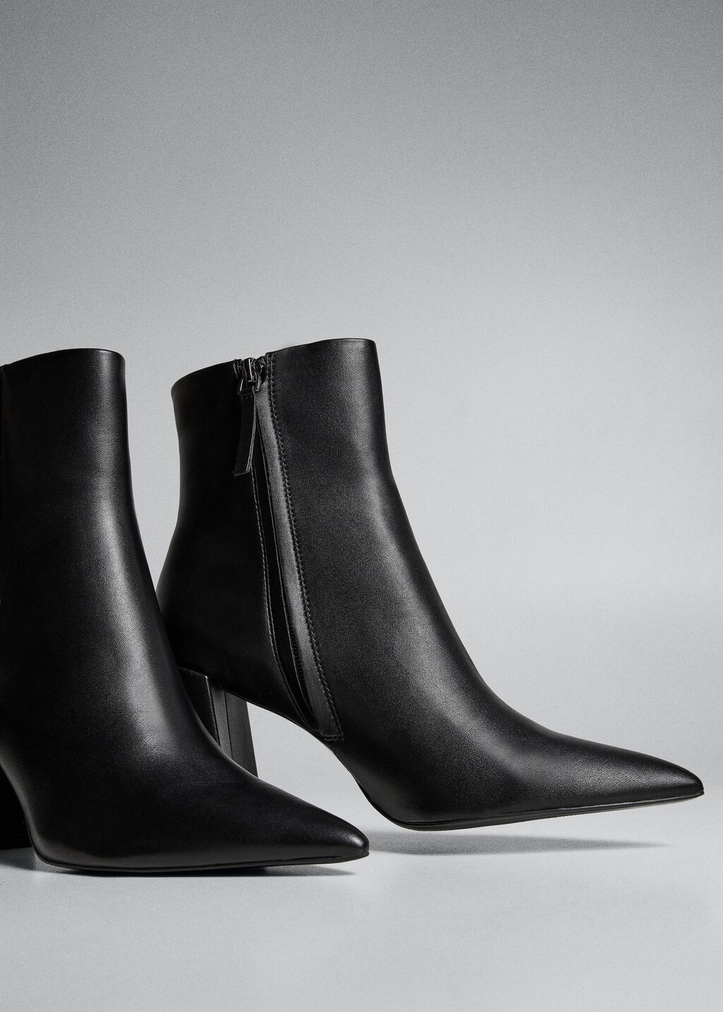Bottines pointues talon bloc