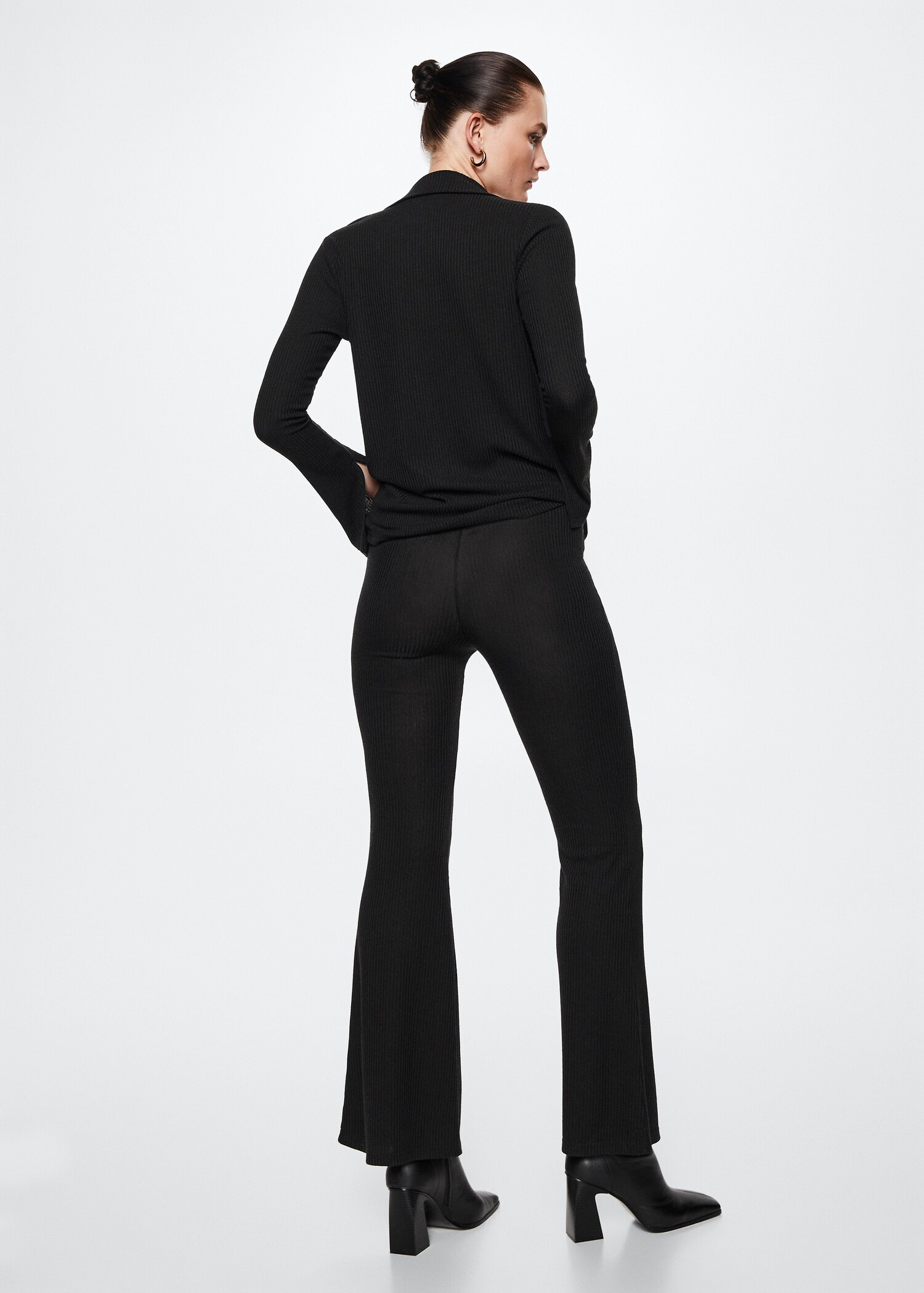 Pantalón flare canalé - Reverso del artículo