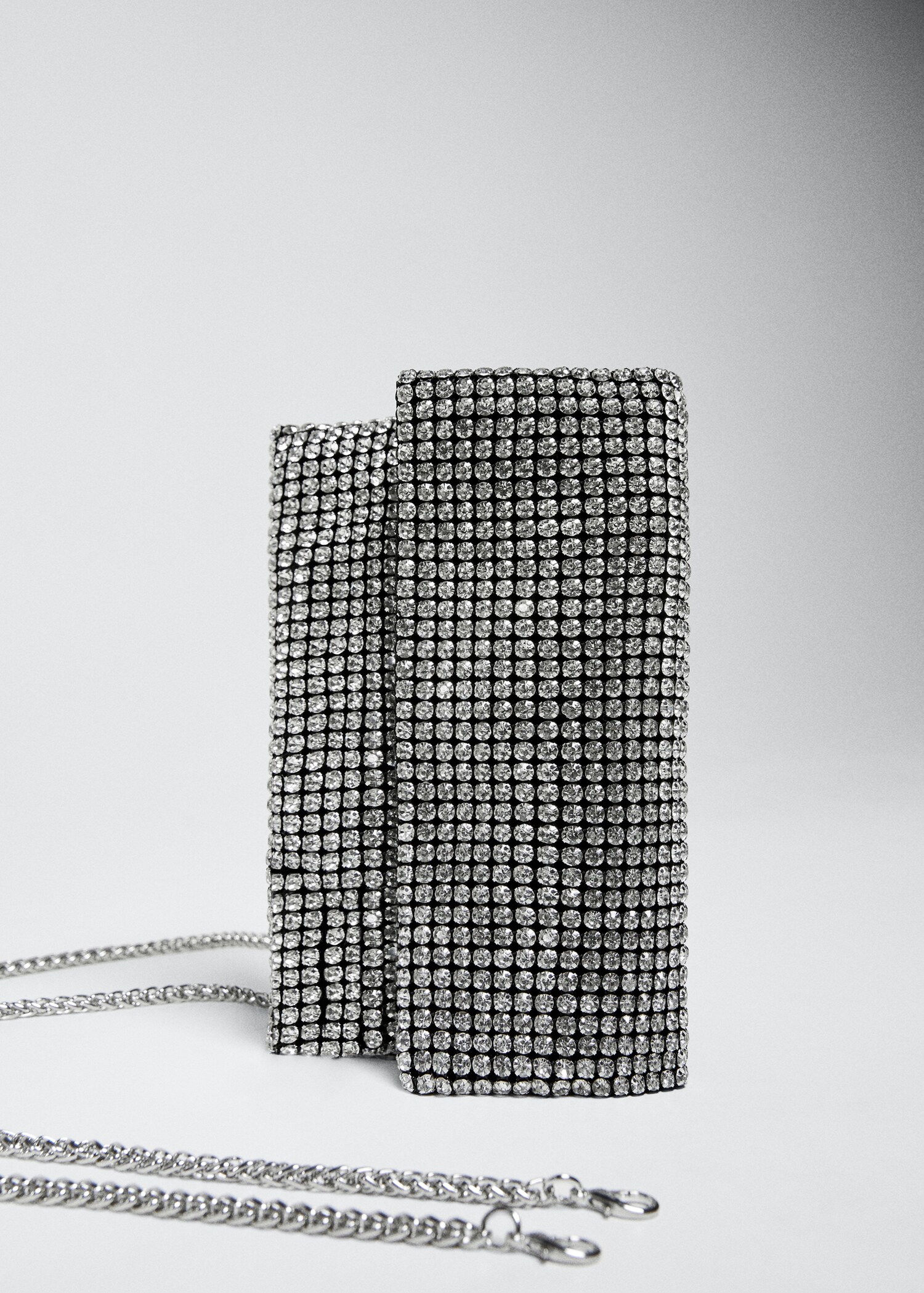 Minitas met stras en ketting - Detail van het artikel 5