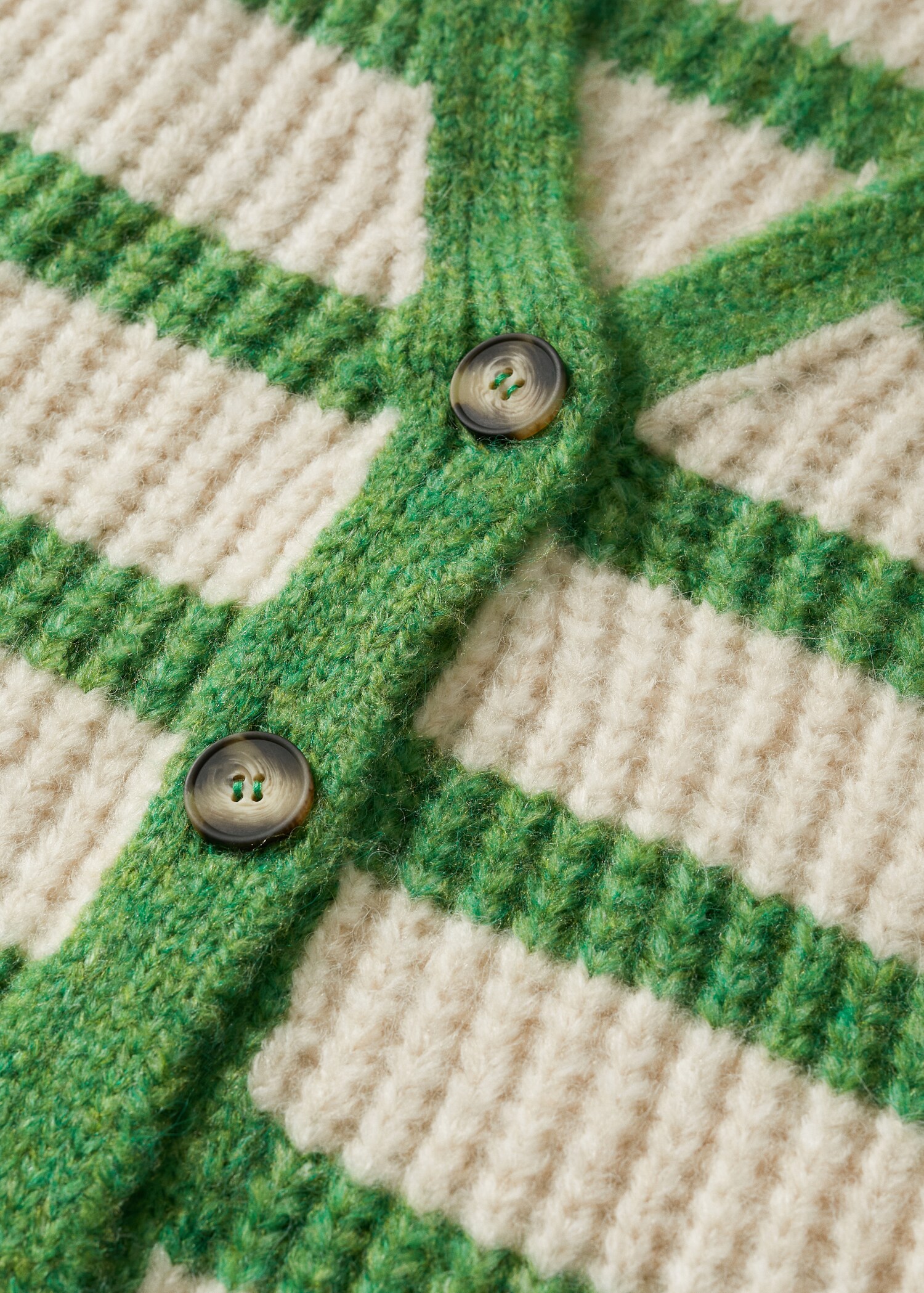 Striped cardigan with buttons - Details of the article 8