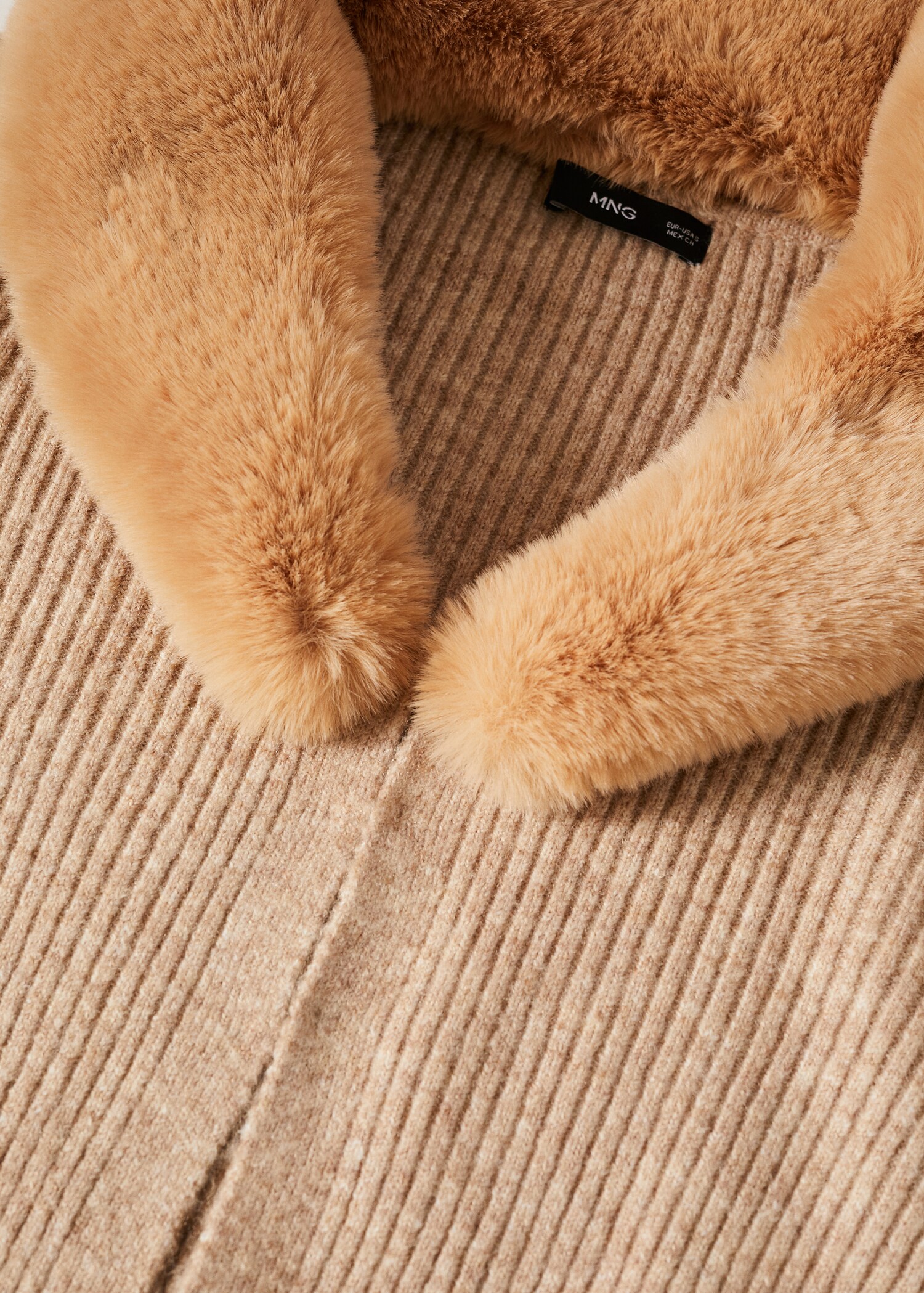 Cardigan à col en fausse fourrure - Détail de l'article 0