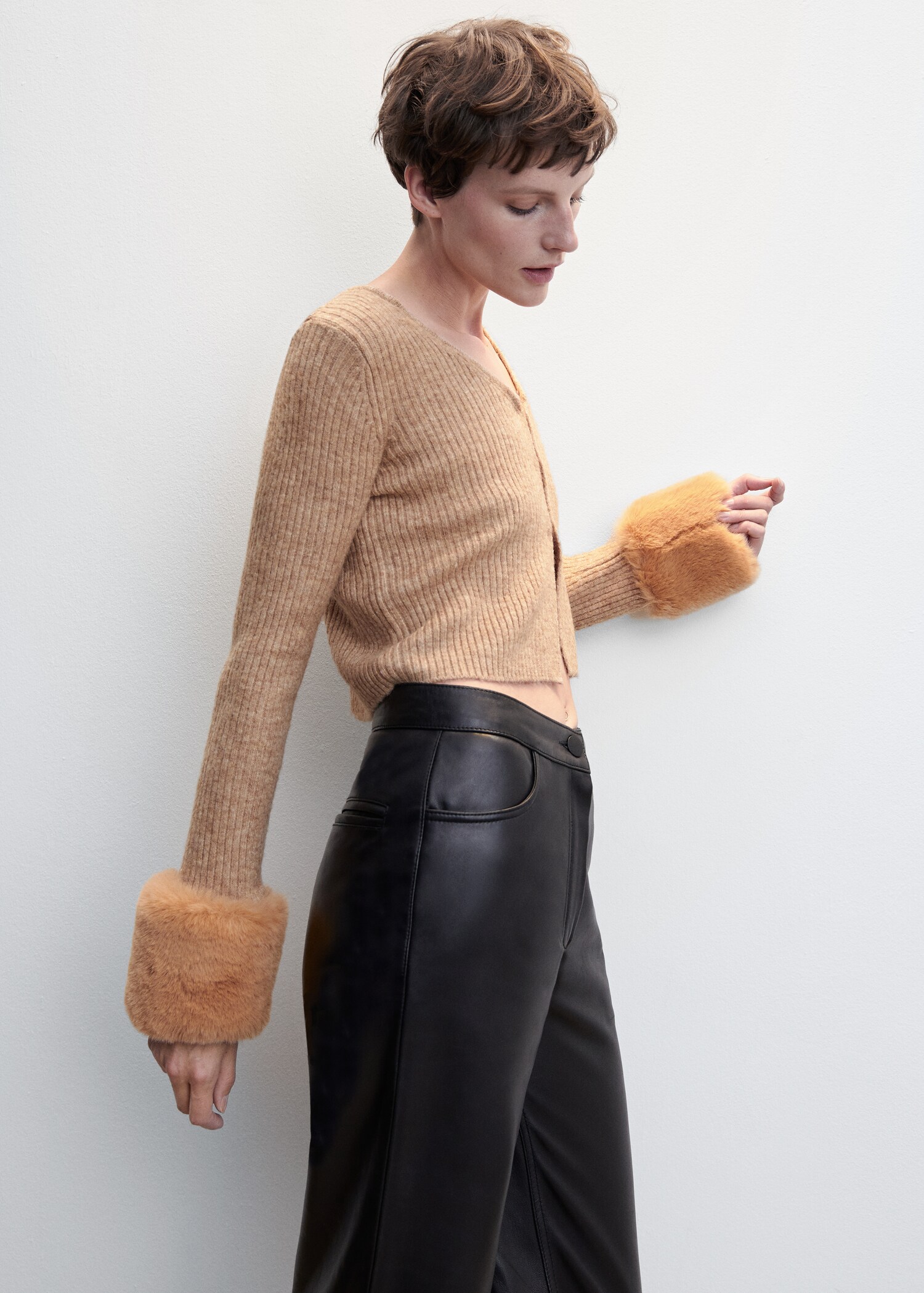 Cardigan faux-fur neck - Details of the article 2