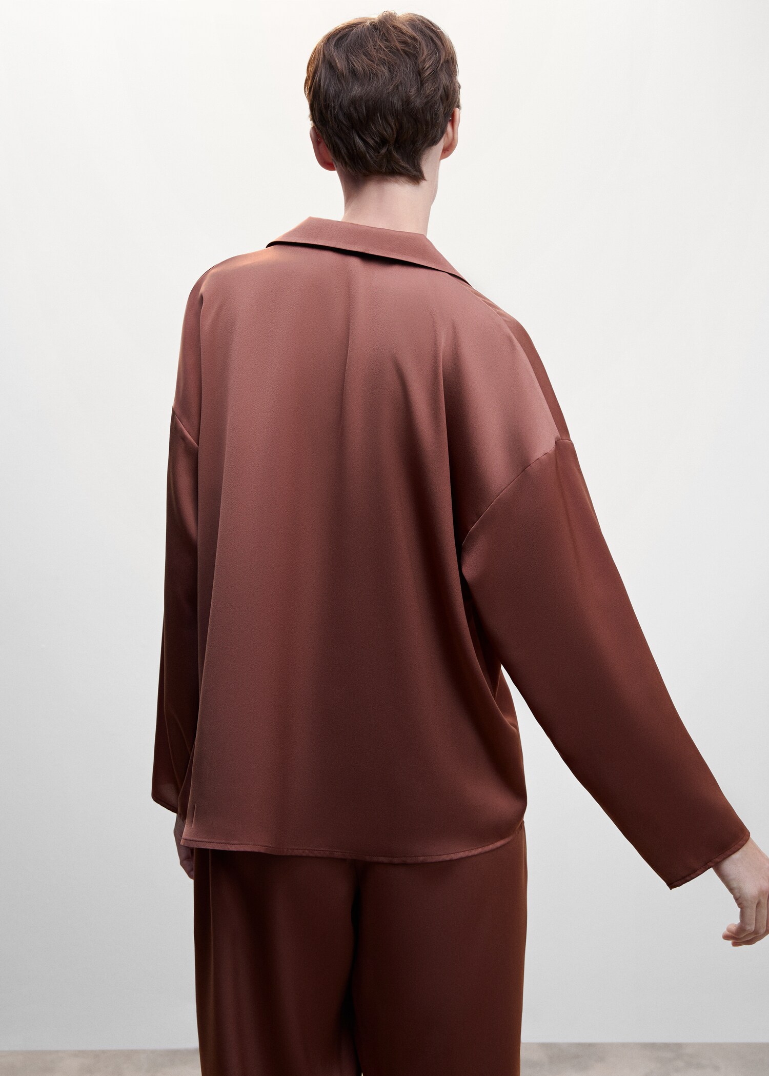 Satin pyjama shirt - Reverse of the article