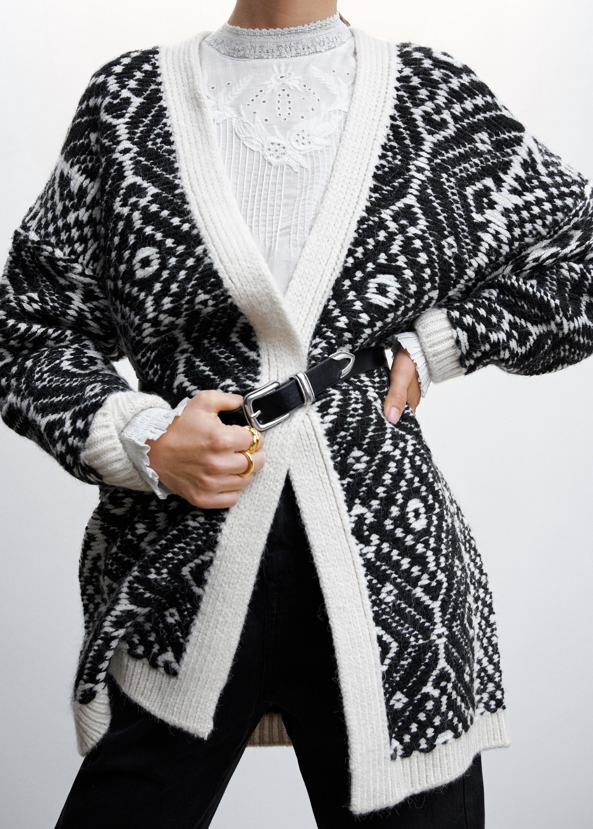 Printed cardigan with reverse stitching - Details of the article 1