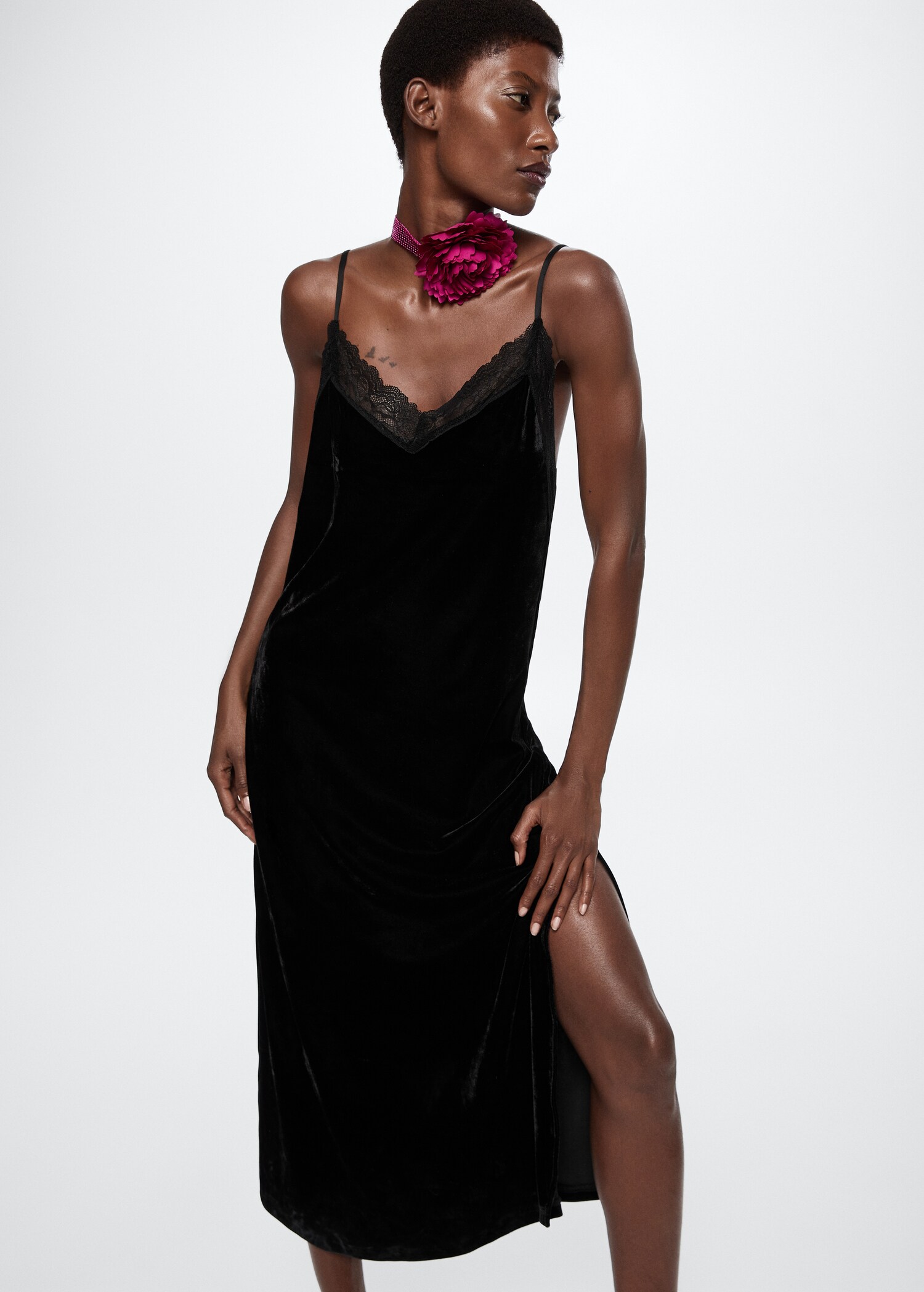 Vestido lingerie de renda - Plano médio