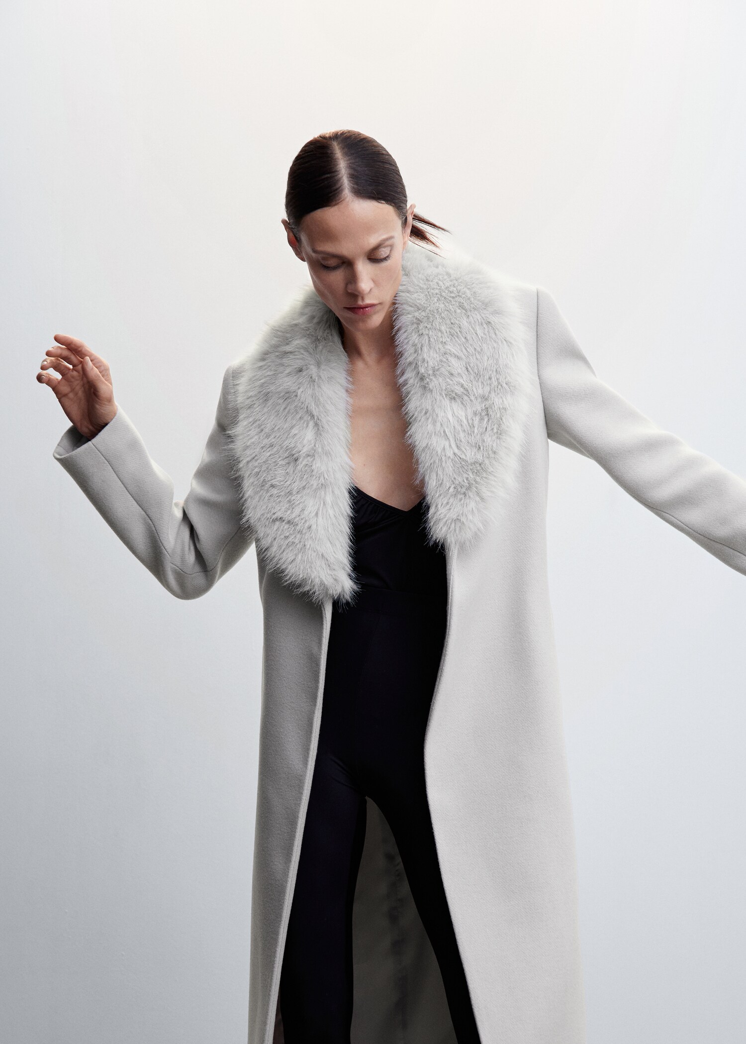 Detachable wool coat with fur-effect collar - Medium plane