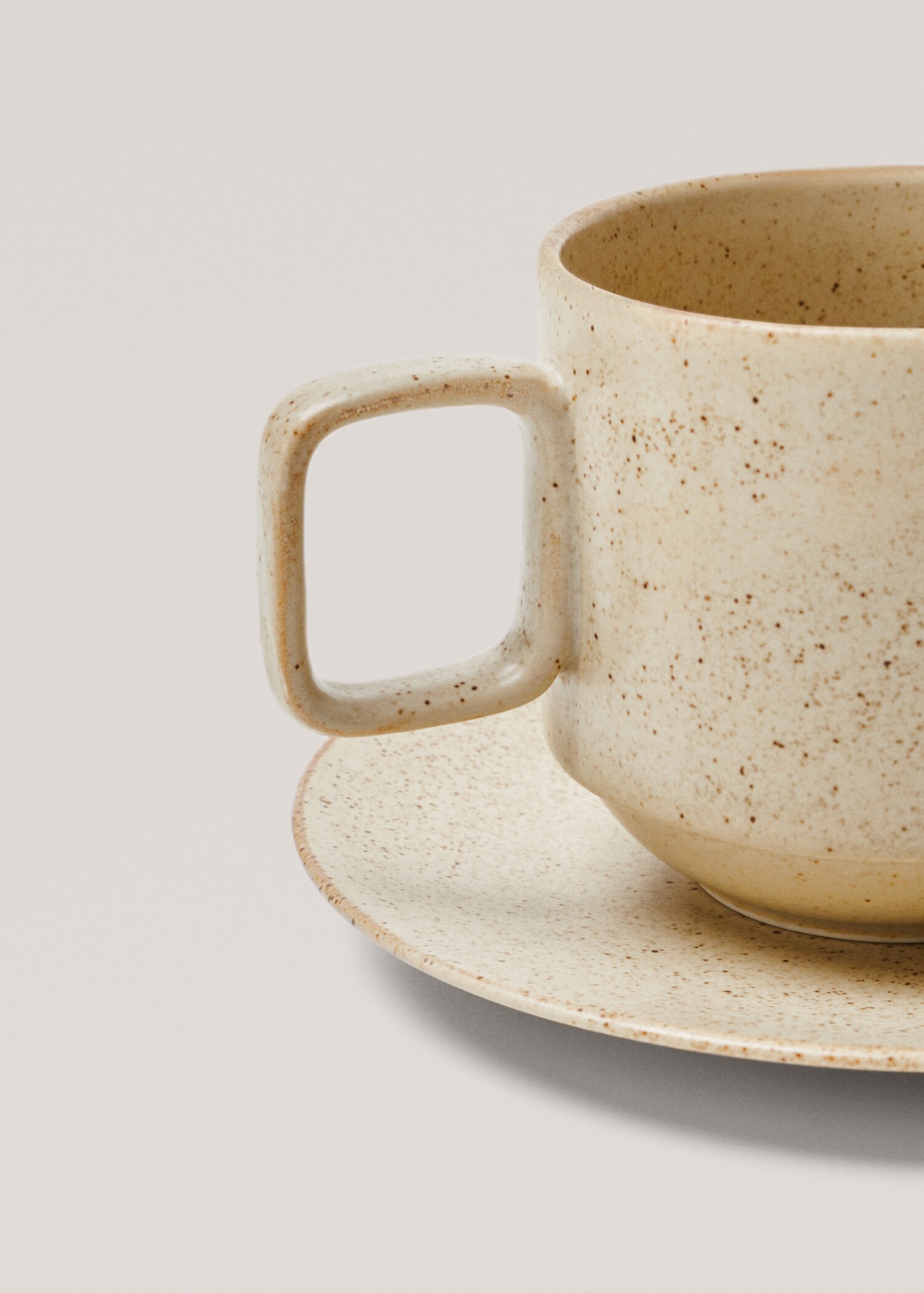 Tasse et soucoupe porcelaine - Détail de l'article 3