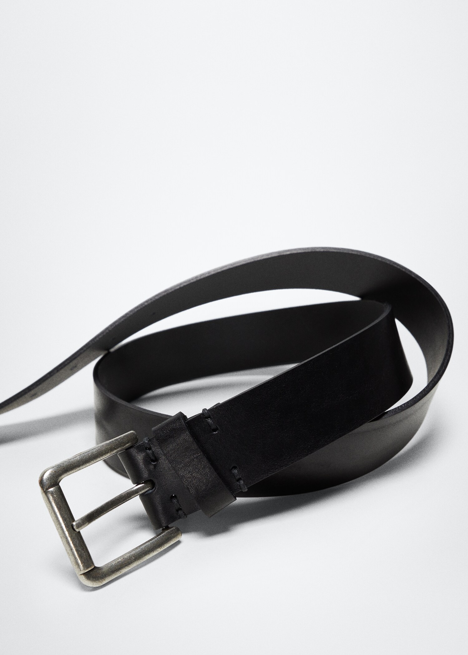 Ceinture en cuir  - Plan moyen
