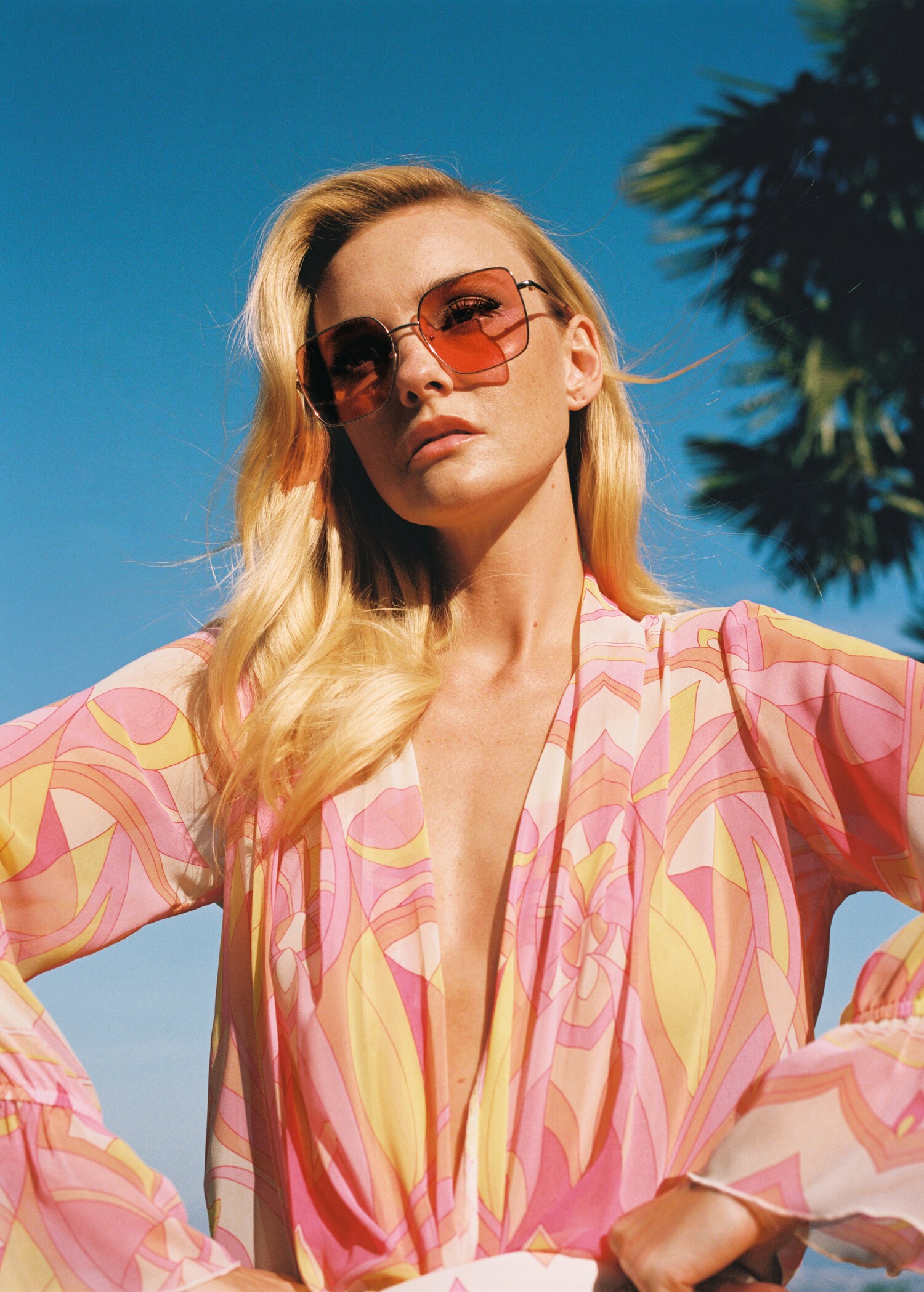 Soepelvallende blouse met print - Detail van het artikel 6