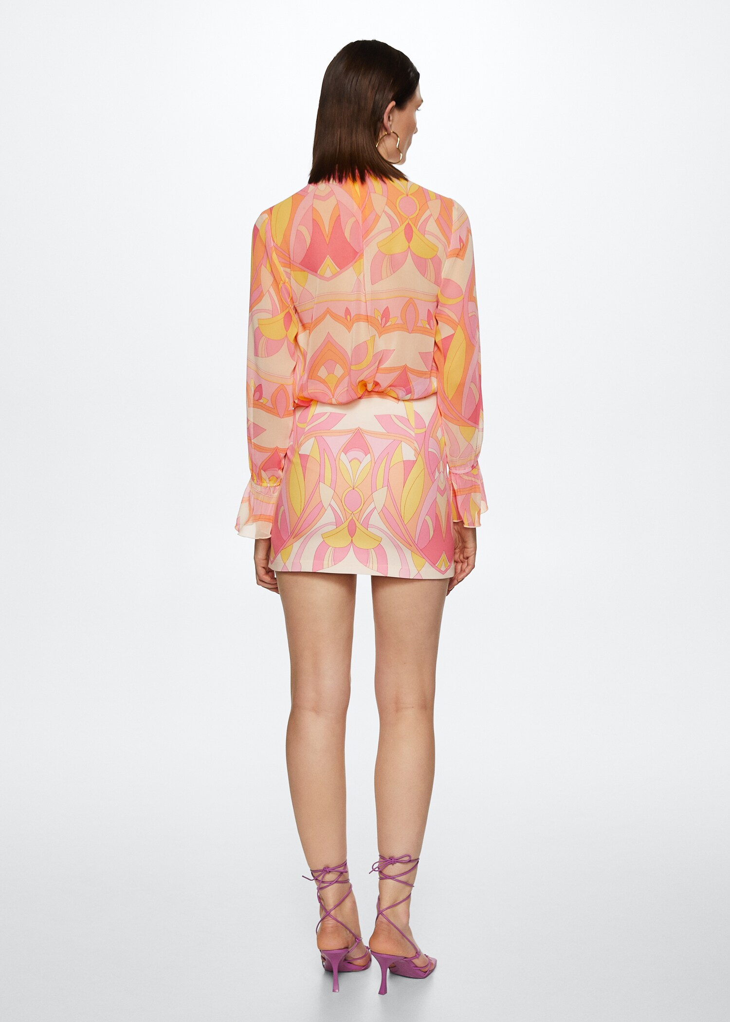 Soepelvallende blouse met print - Achterkant van het artikel