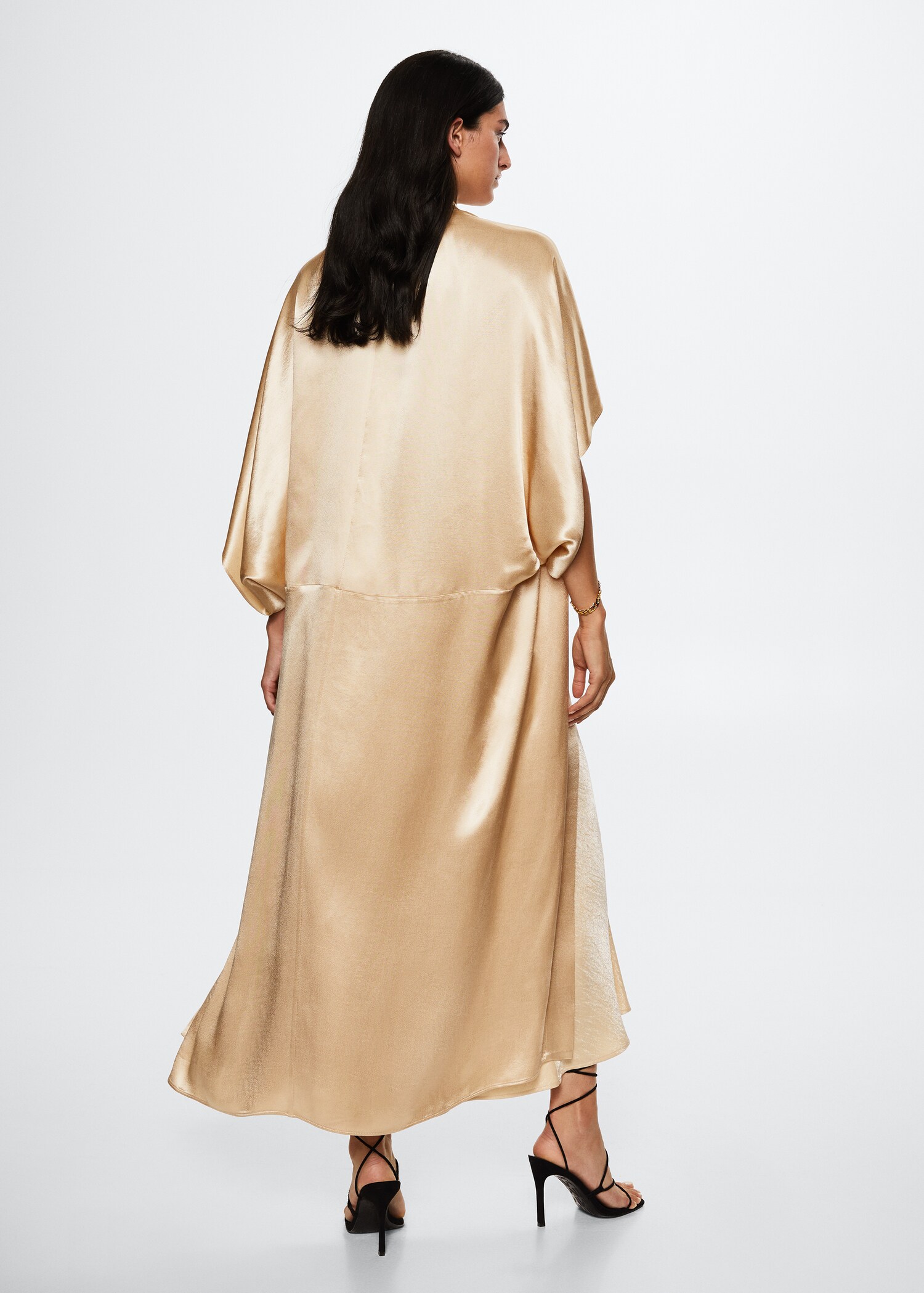 Satin caftan - Reverse of the article