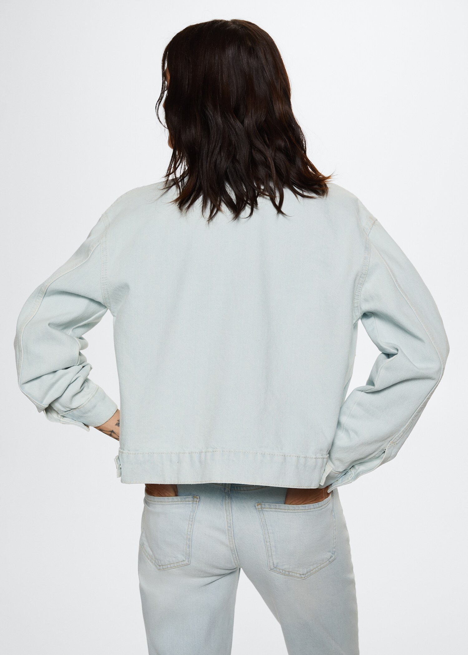Pockets denim jacket - Reverse of the article