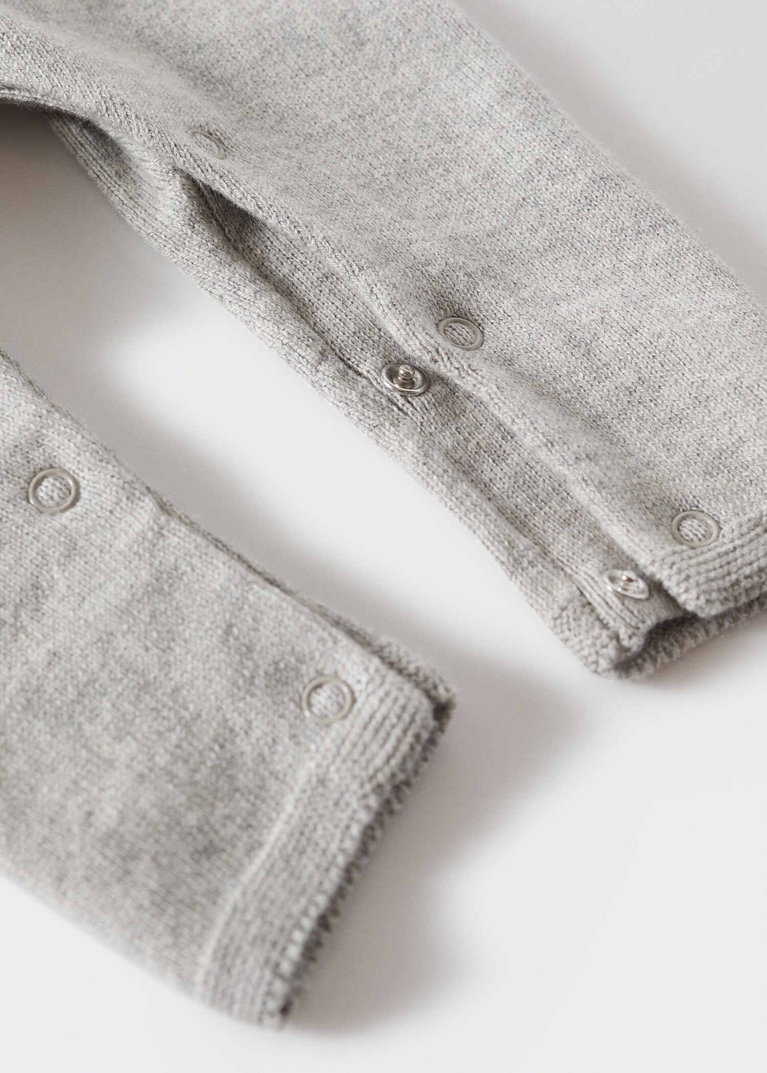 Long knitted dungarees - Details of the article 9