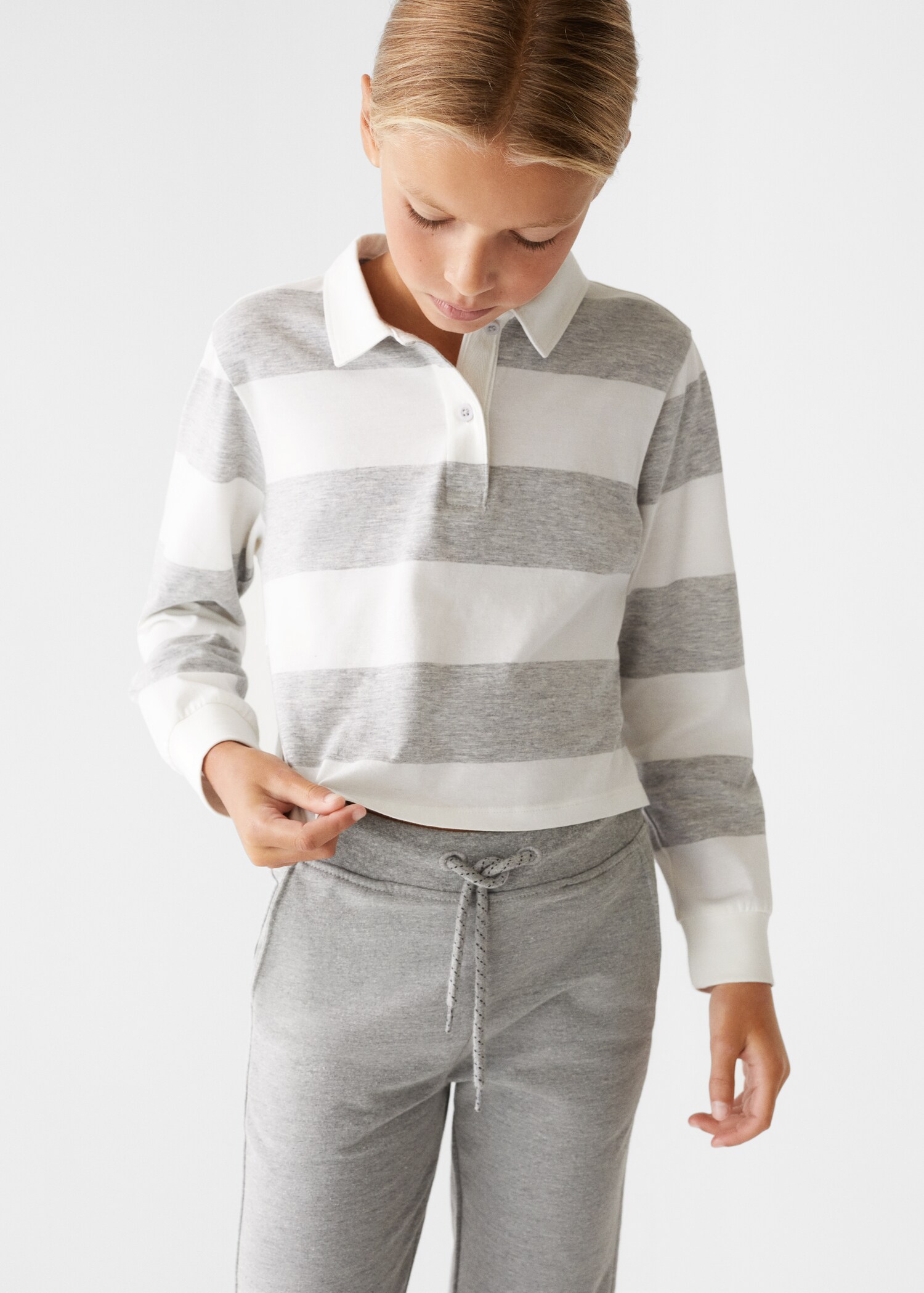 Gestreiftes Langarm-Poloshirt - Mittlere Ansicht