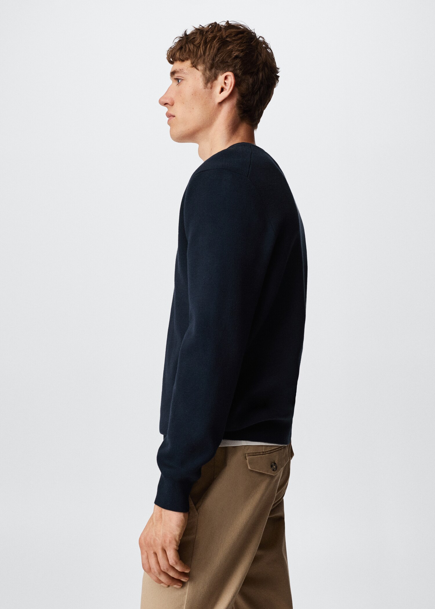 Round-neck breathable sweater - Details of the article 2