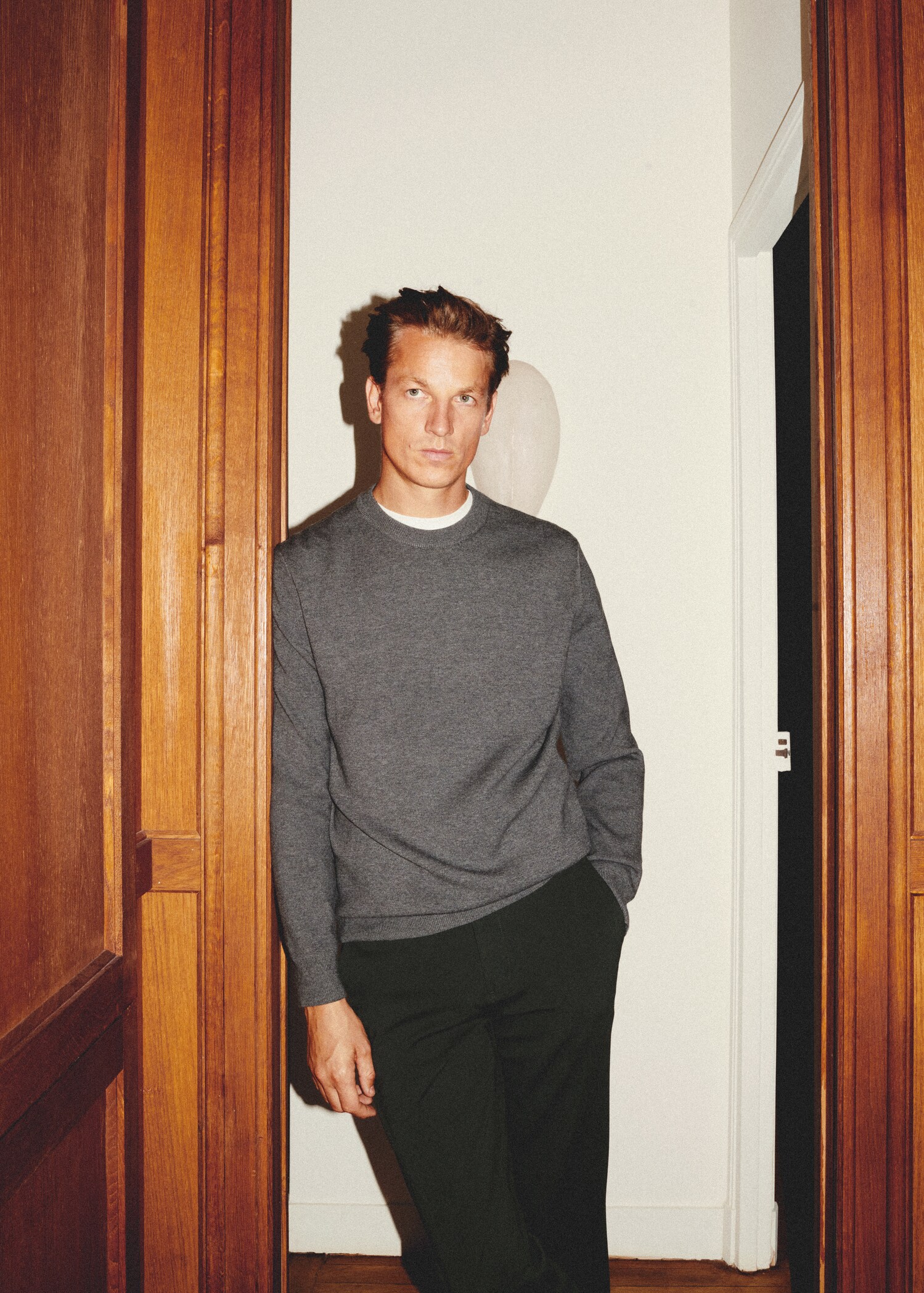 Round-neck breathable sweater - Details of the article 5