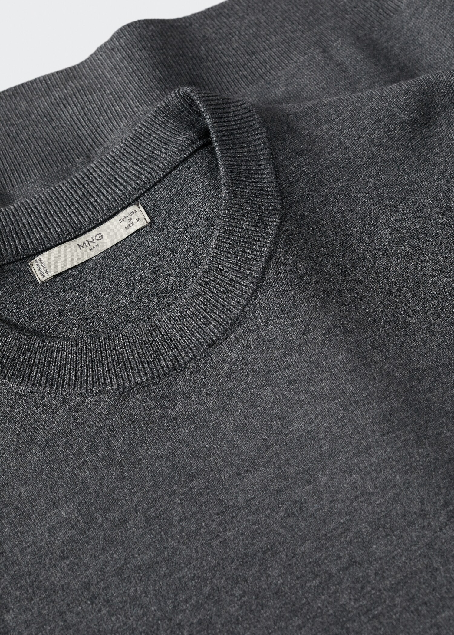 Round-neck breathable sweater - Details of the article 8