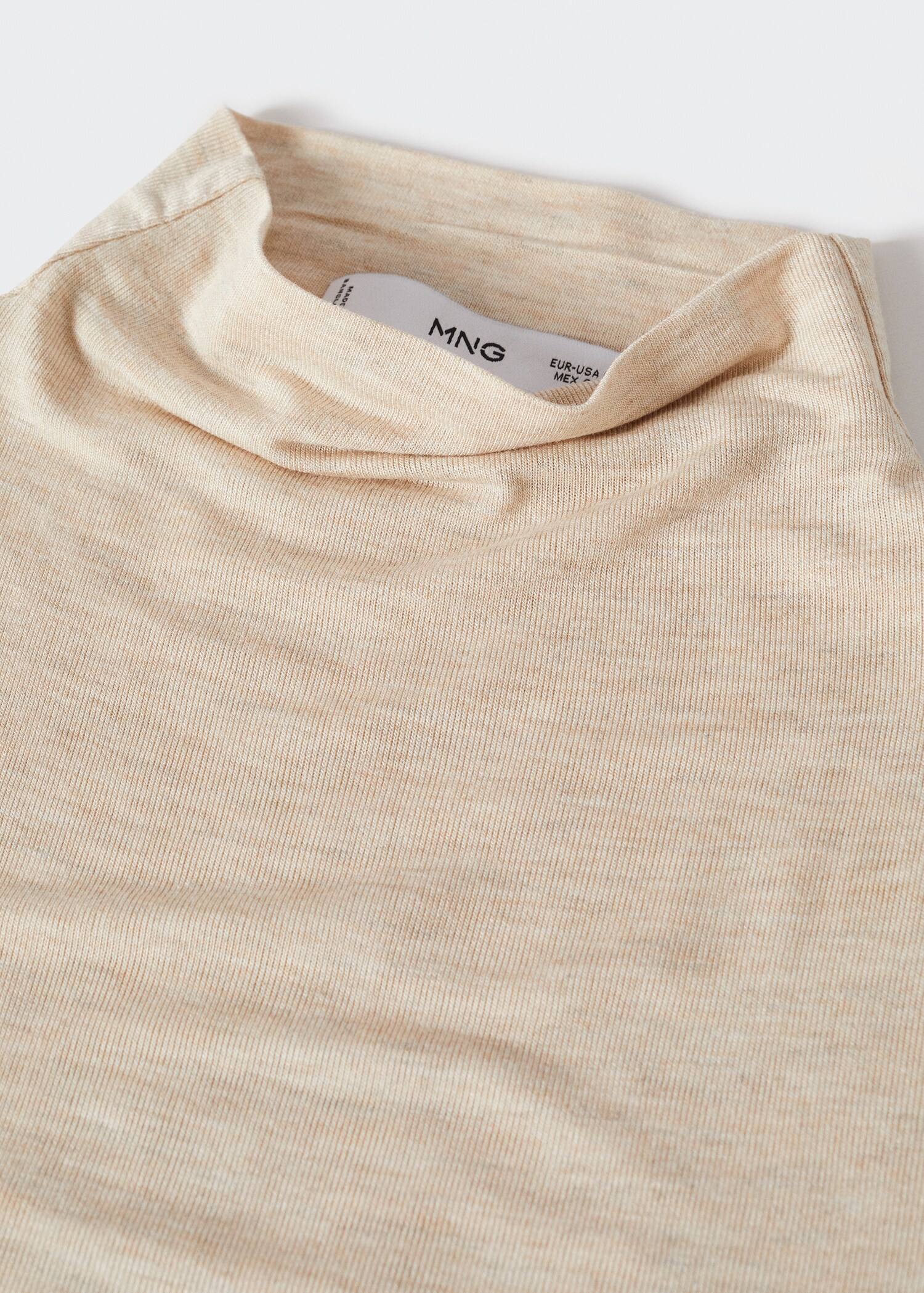 Stand collar T-shirt - Details of the article 8