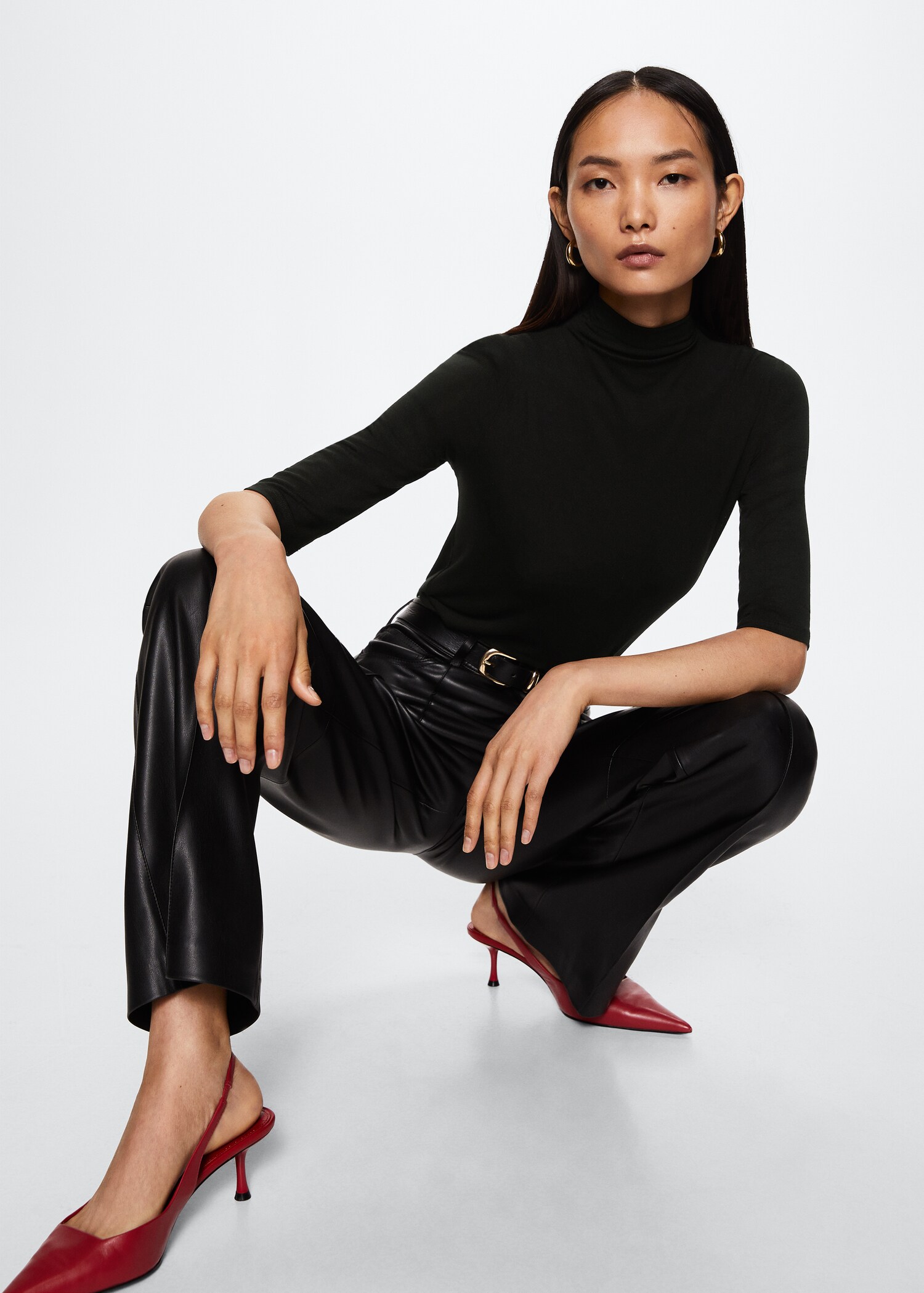 Stand collar T-shirt - Details of the article 6