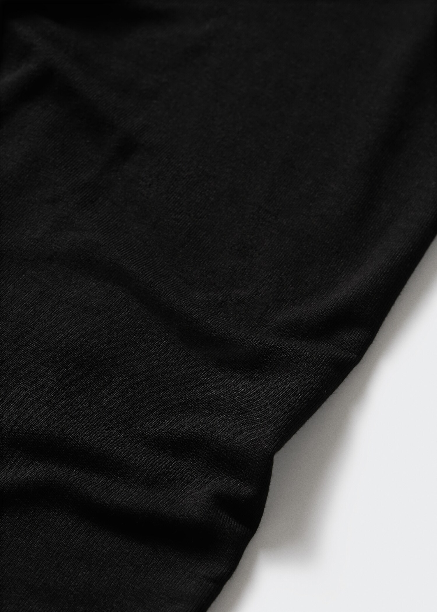 Stand collar T-shirt - Details of the article 8