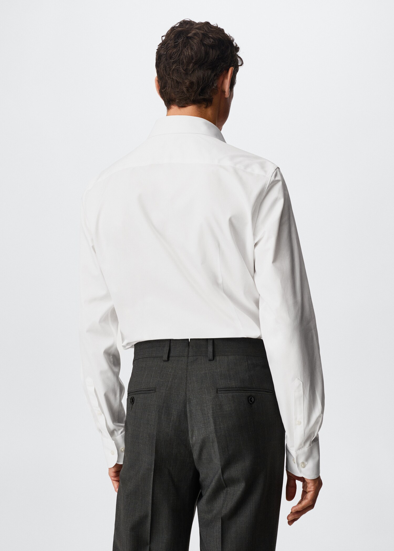 Slim Fit-Anzugshemd aus Baumwolle - Rückseite des Artikels