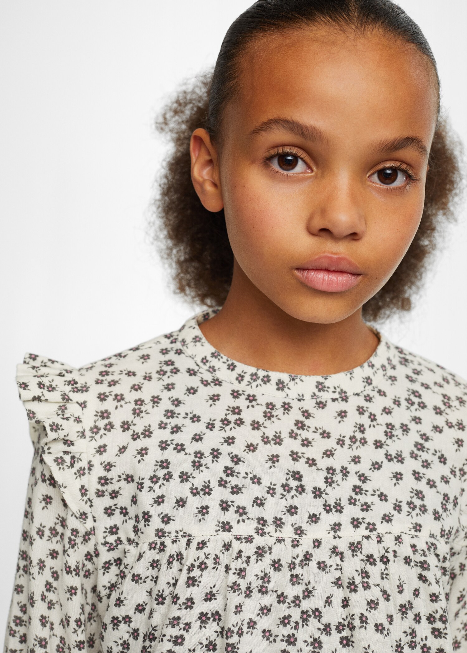 Ruffled floral blouse - Details of the article 2