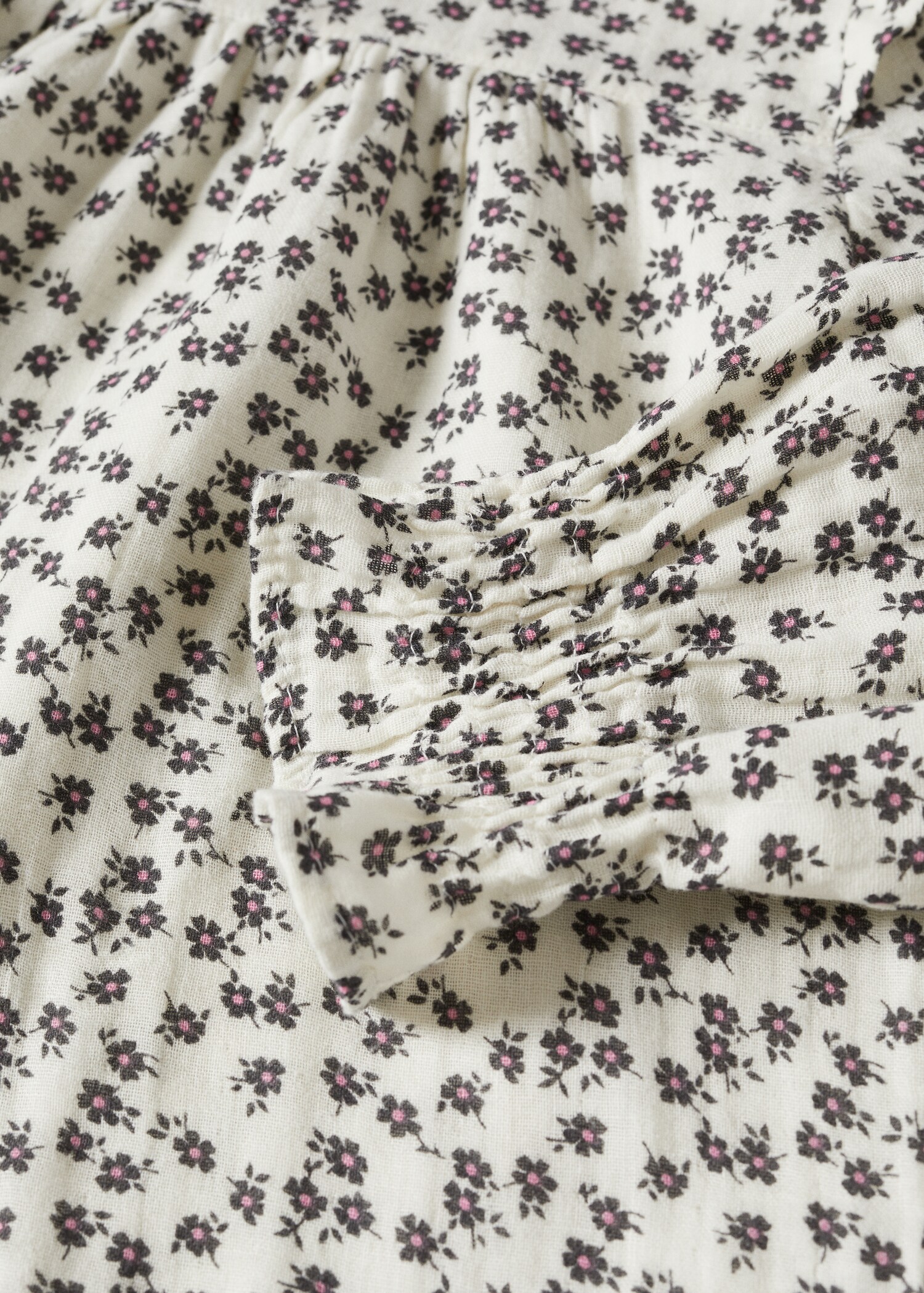 Ruffled floral blouse - Details of the article 8