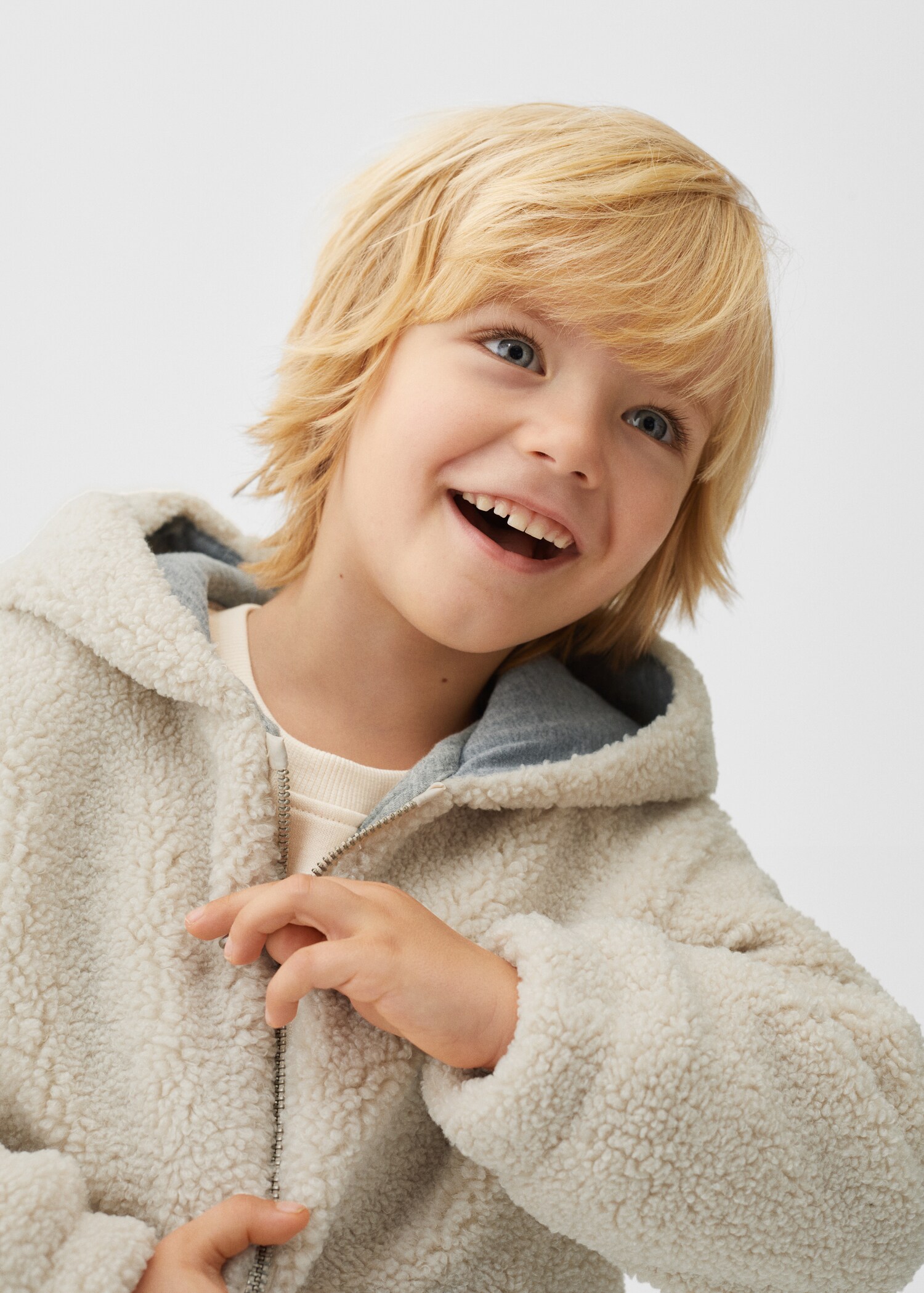 Shearling-effect hooded coat - Details of the article 1