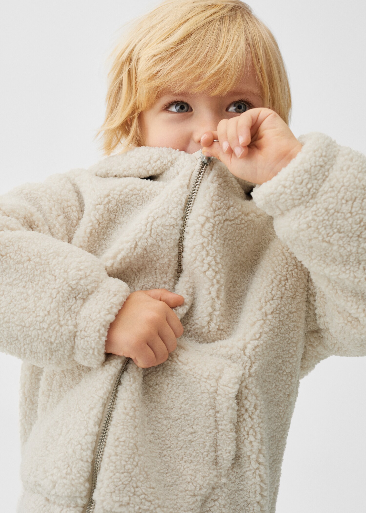 Shearling-effect hooded coat - Details of the article 2