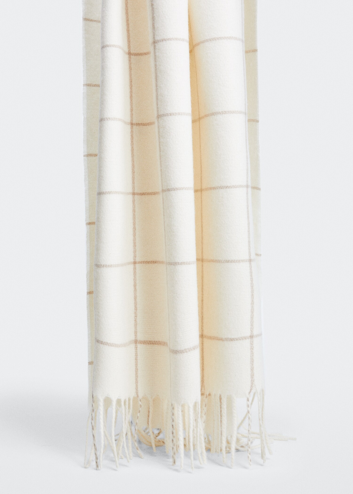 Fringed check scarf - Details of the article 2