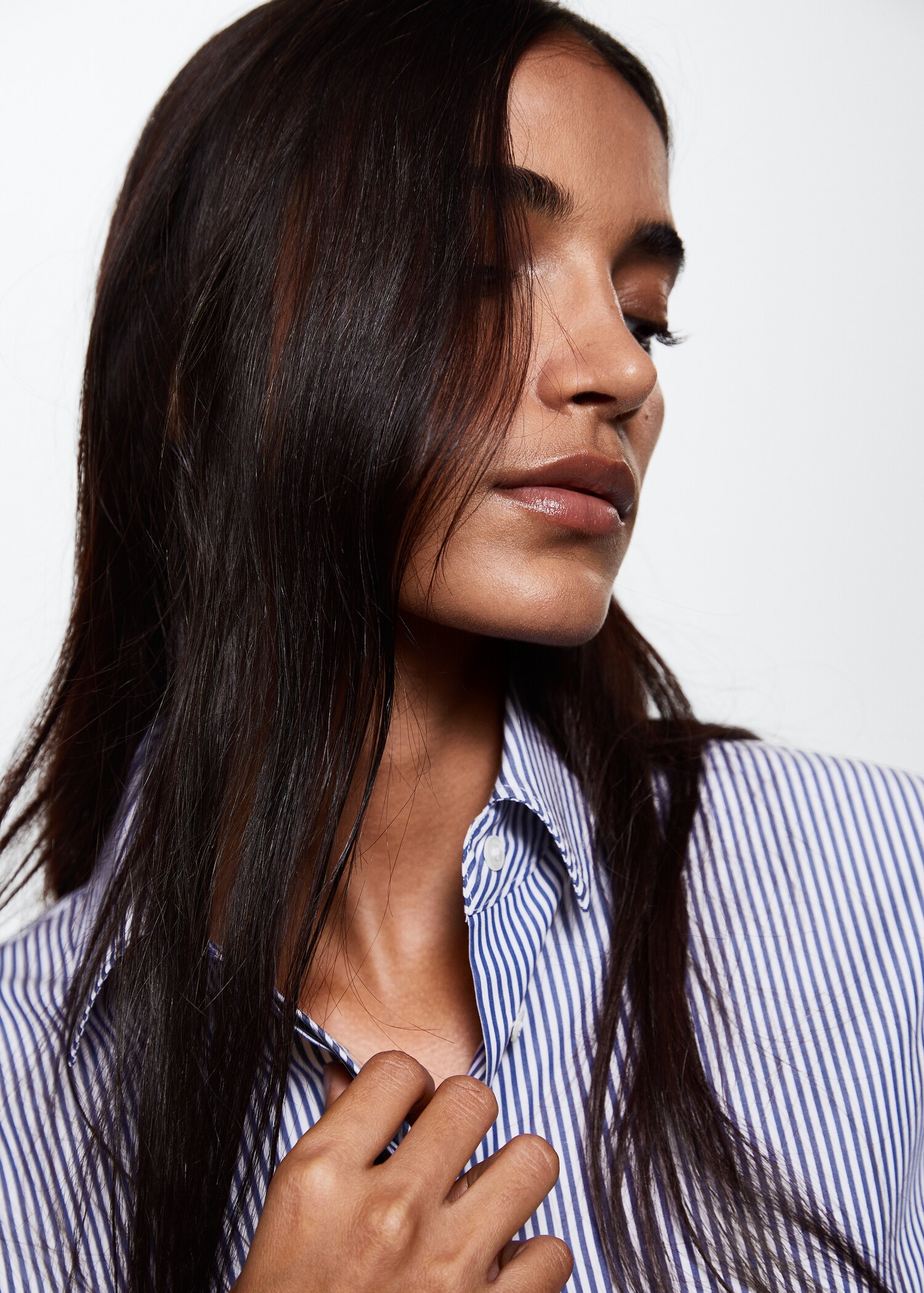 Slim-fit striped poplin shirt  - Details of the article 1