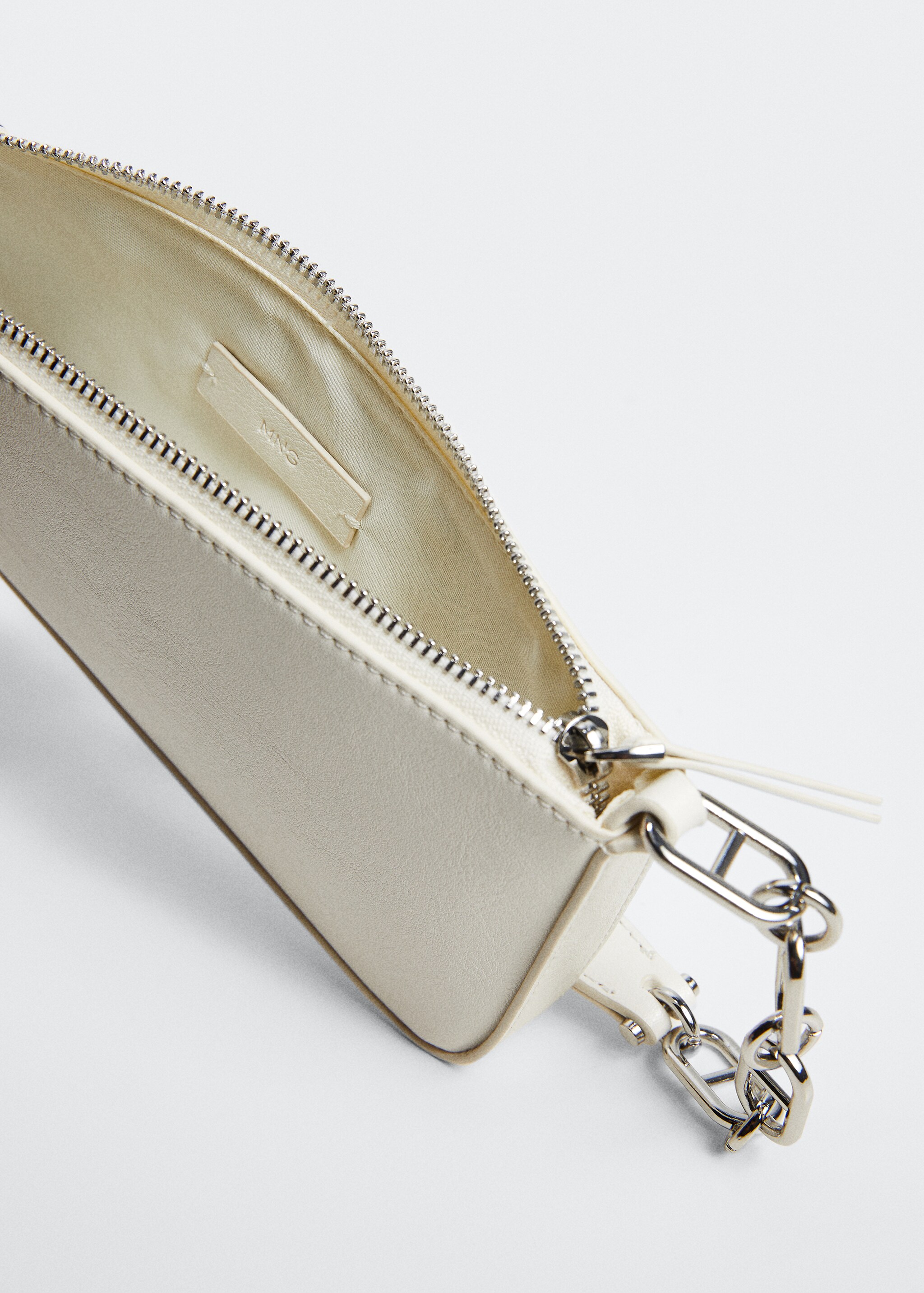 Bag with short chain handle - Details of the article 2