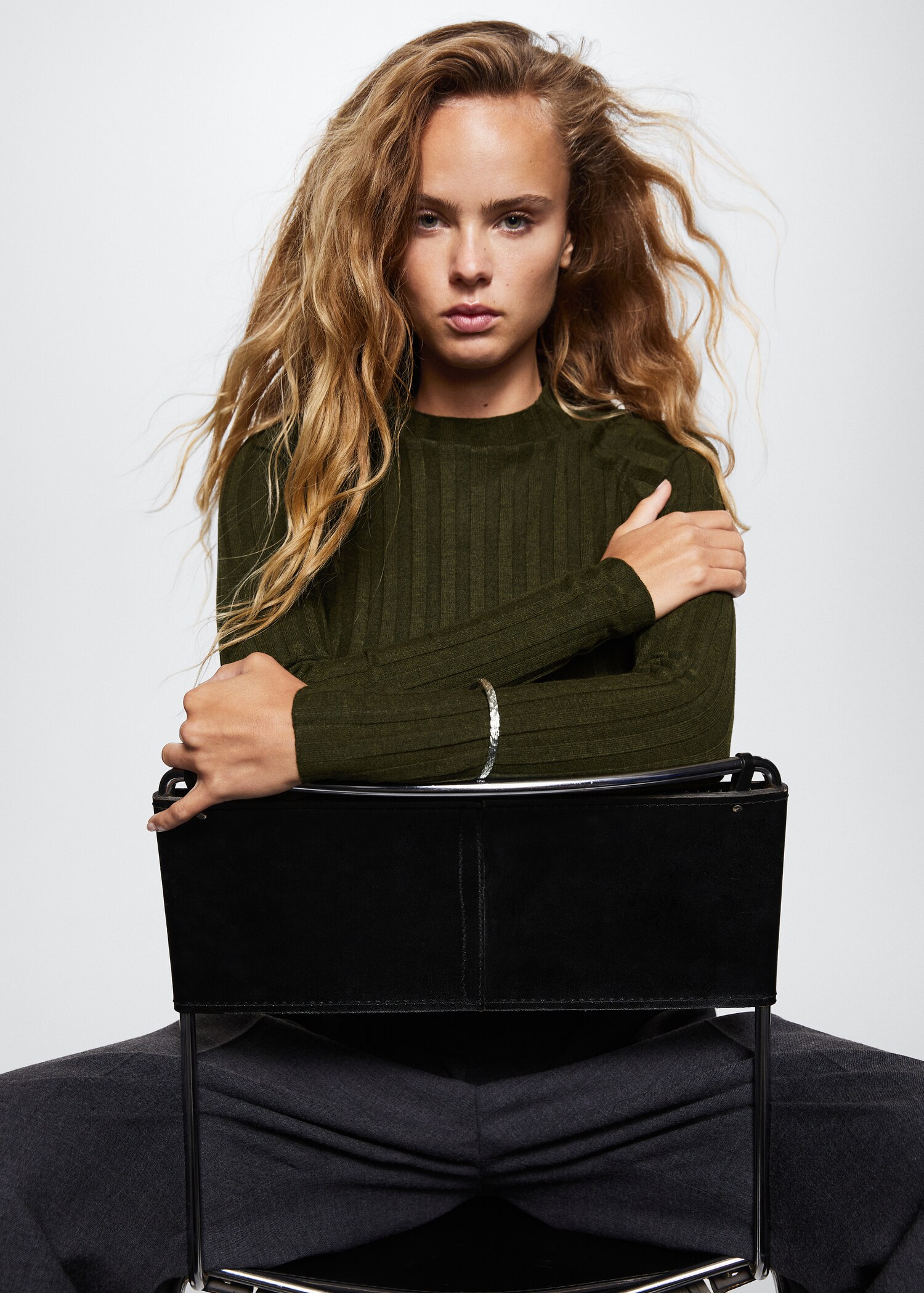 High collar ribbed knit  sweater - Details of the article 2
