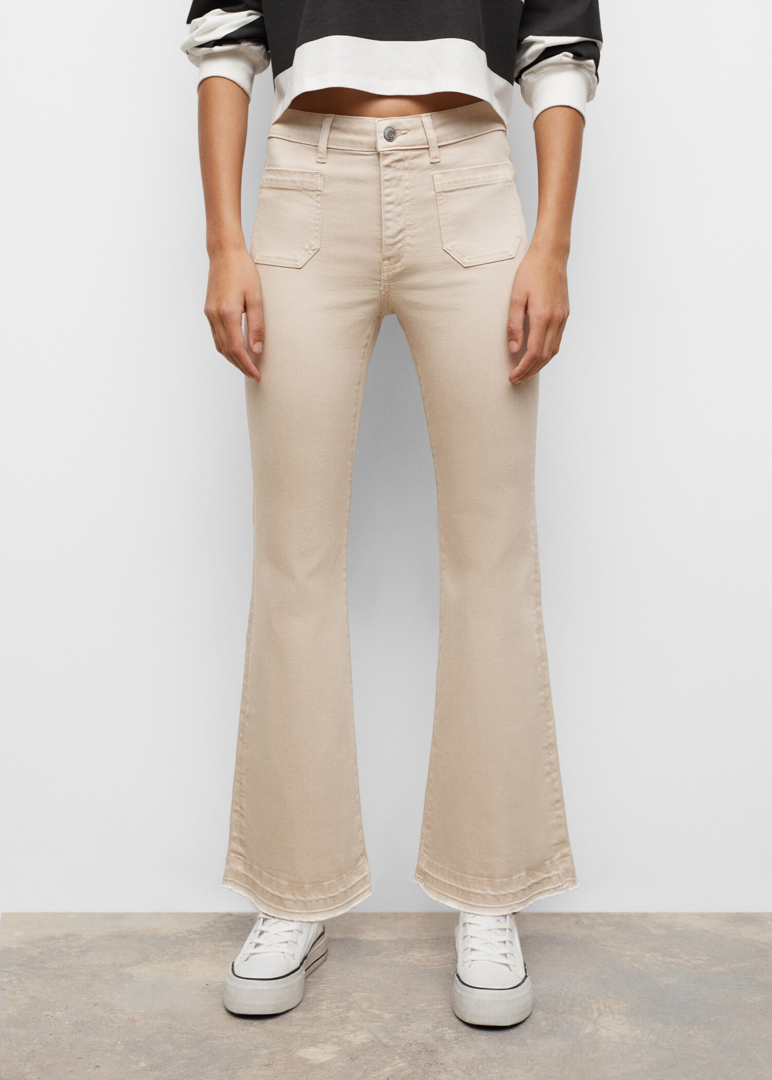 Flared jeans met gerafelde zomen - Detail van het artikel 2