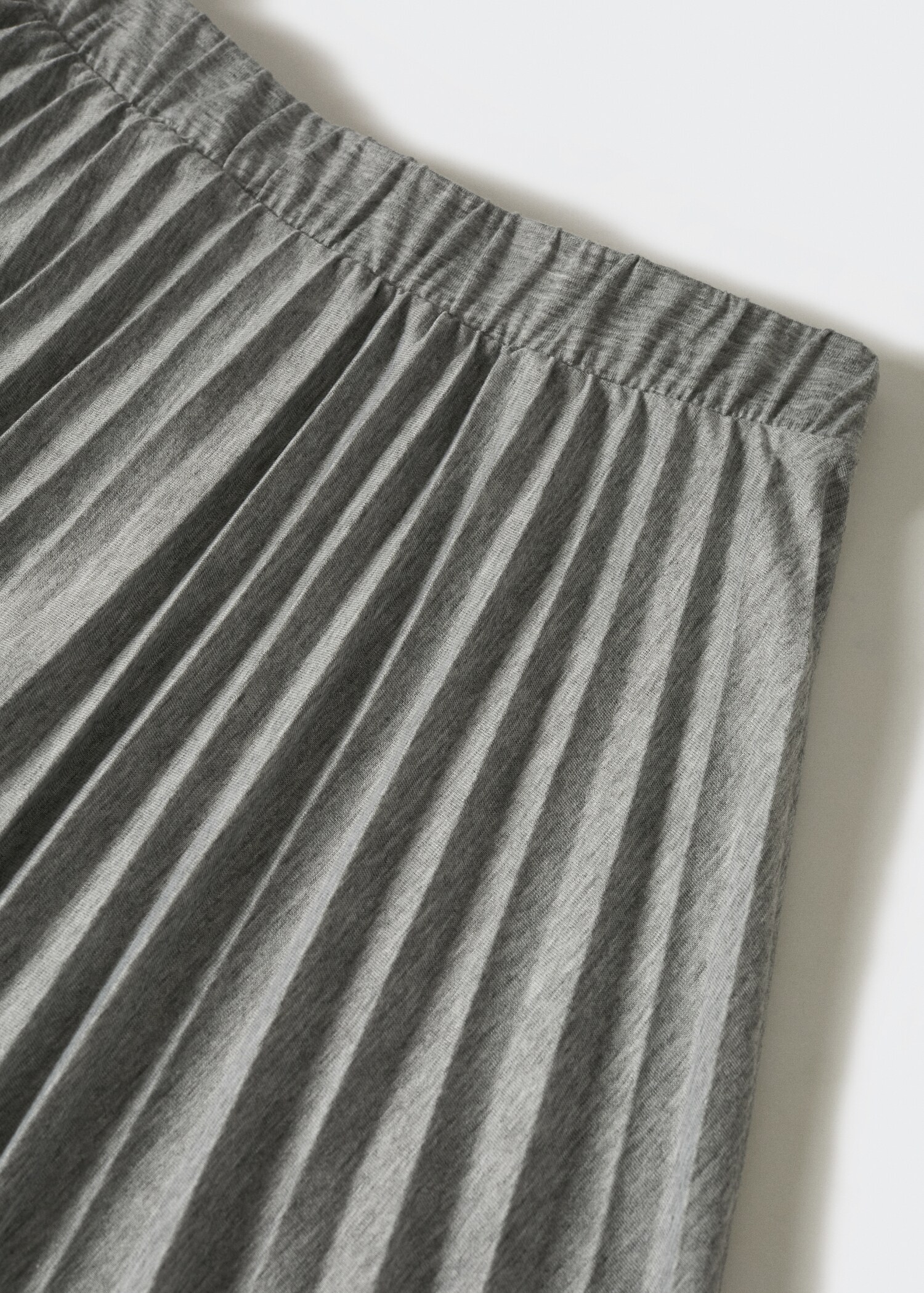 Pleated midi skirt - Details of the article 8